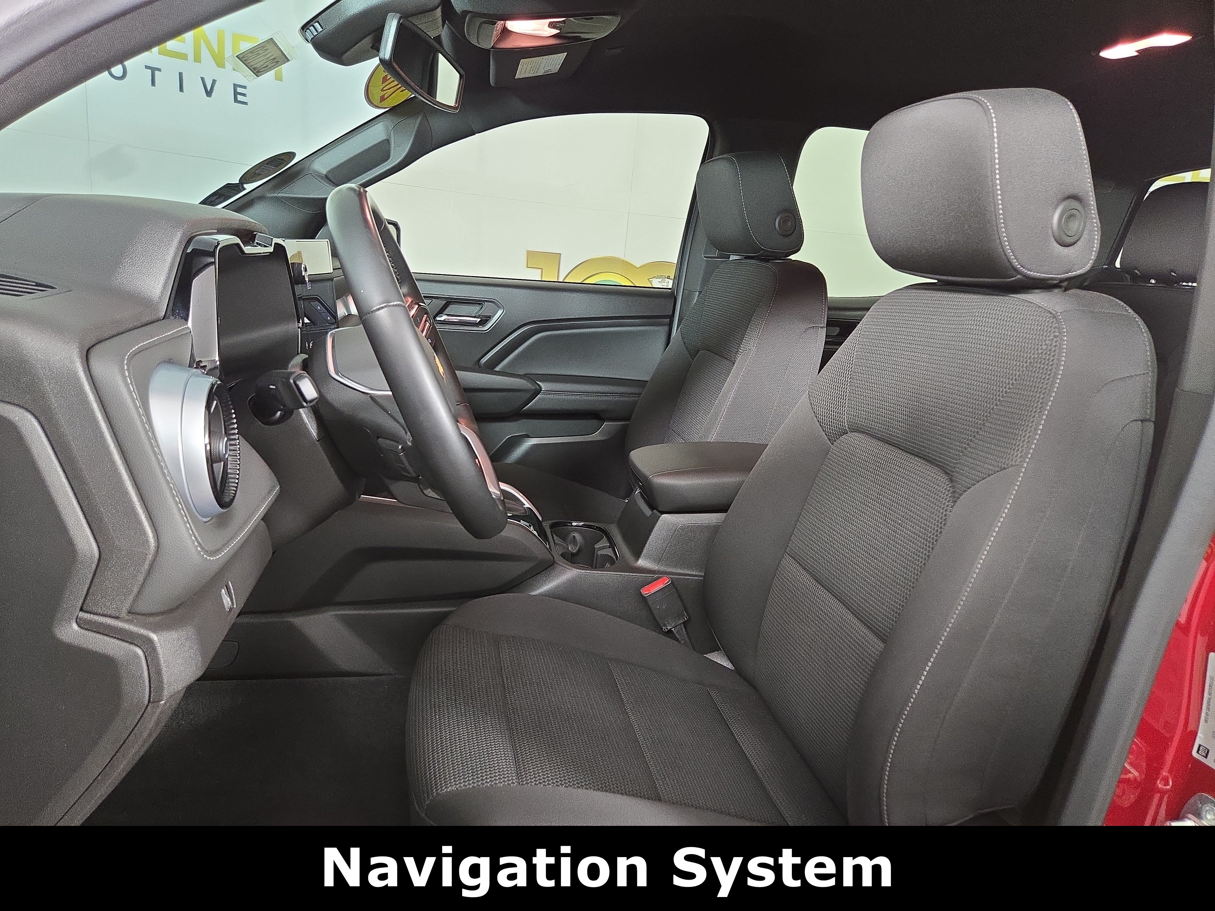 2023 Chevrolet Colorado LT - Photo 11