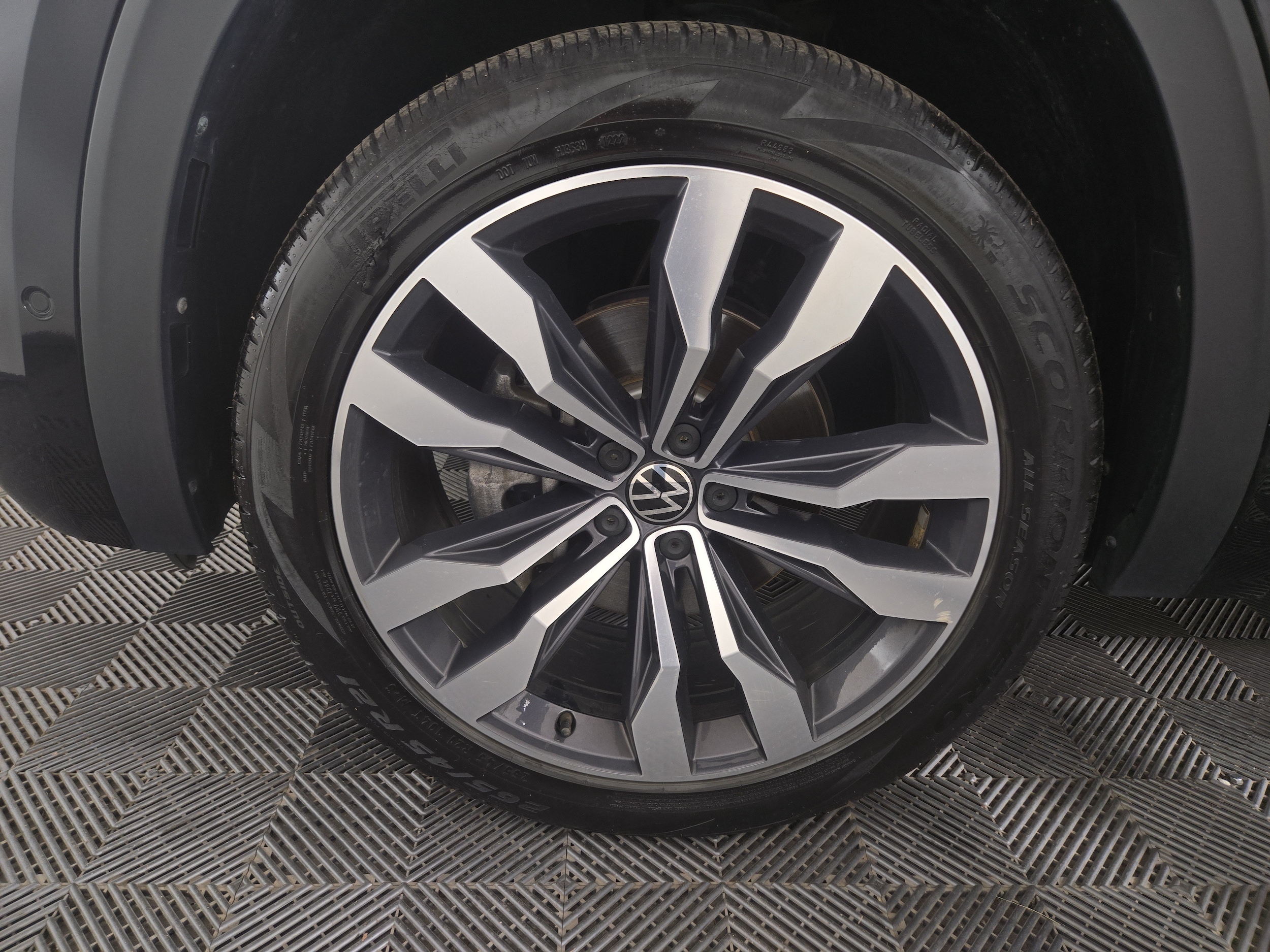 2022 Volkswagen Atlas SEL Premium R-Line - Photo 31
