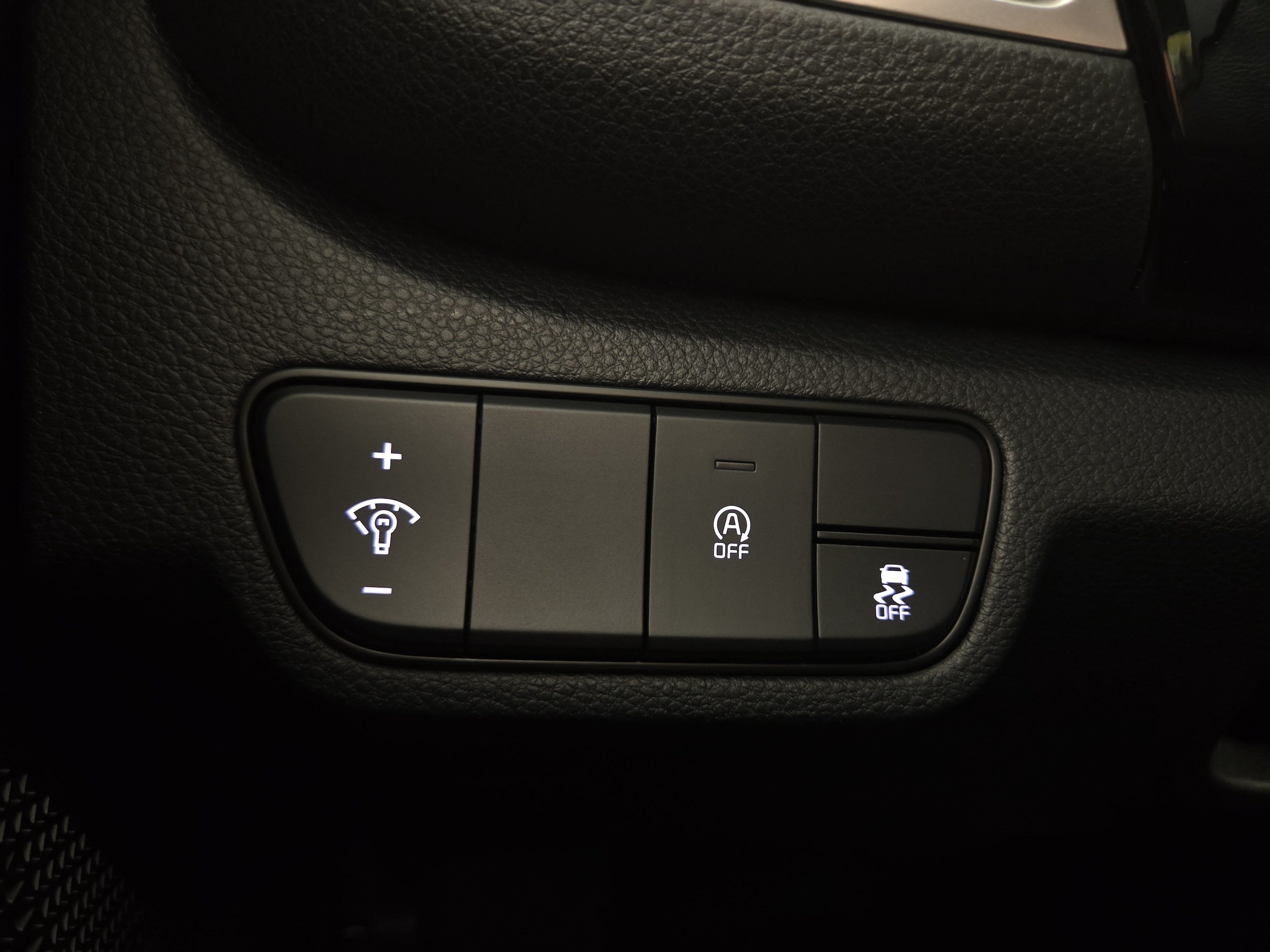 2025 Kia Seltos S - Photo 25
