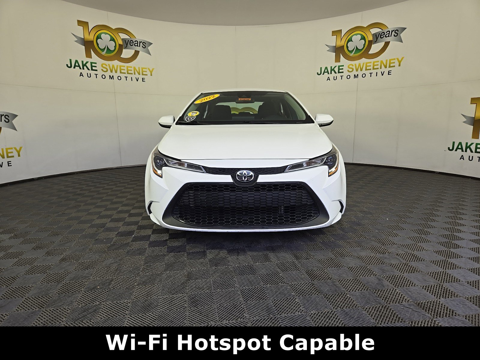 Used 2022 Toyota Corolla LE with VIN 5YFEPMAE1NP298588 for sale in Cincinnati, OH