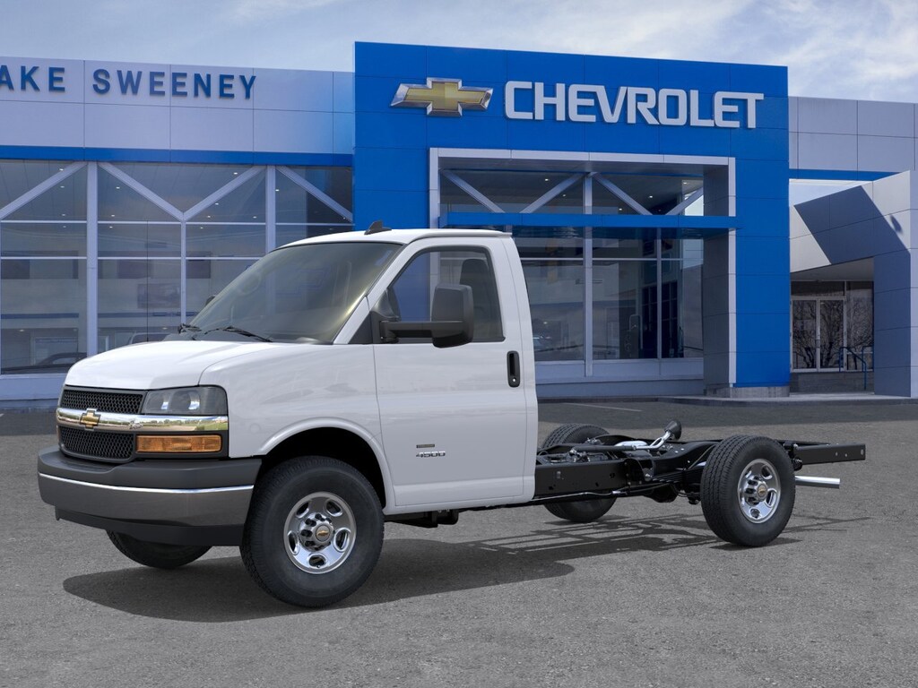 New 2026 Chevrolet Express Cutaway 3500 1WT Cutaway Van