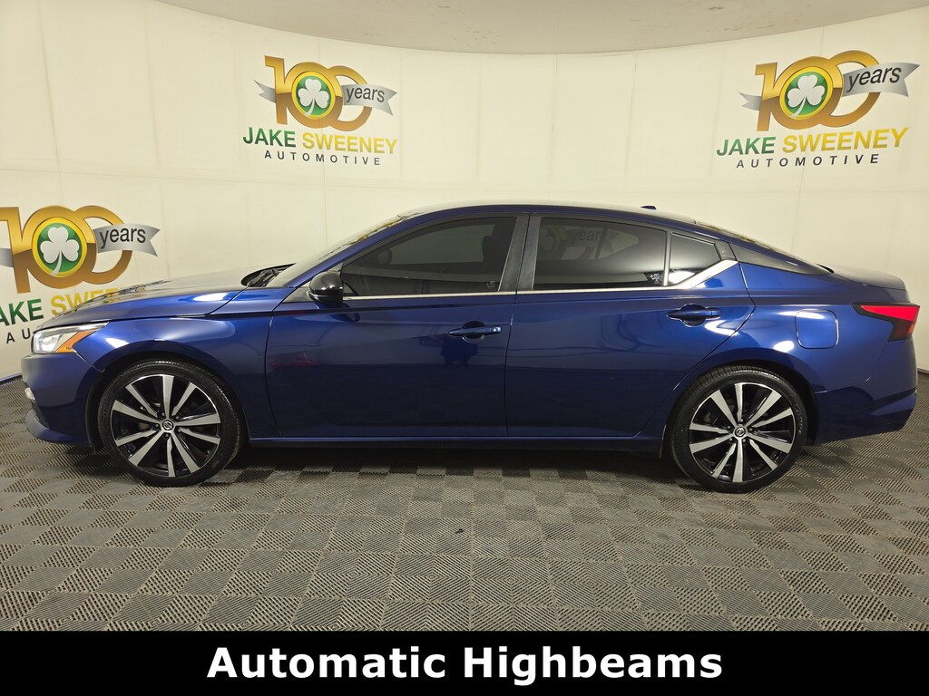 Used 2022 Nissan Altima SR FWD Sedan