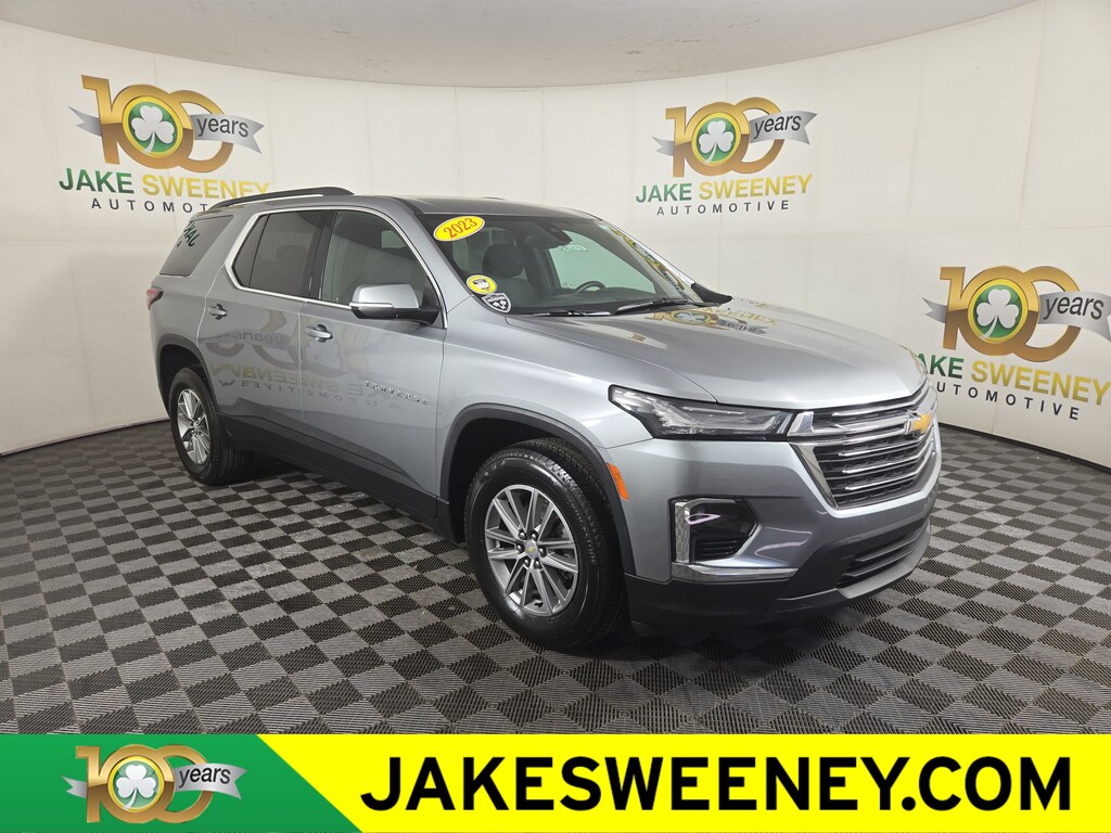 Used 2023 Chevrolet Traverse LT Cloth SUV