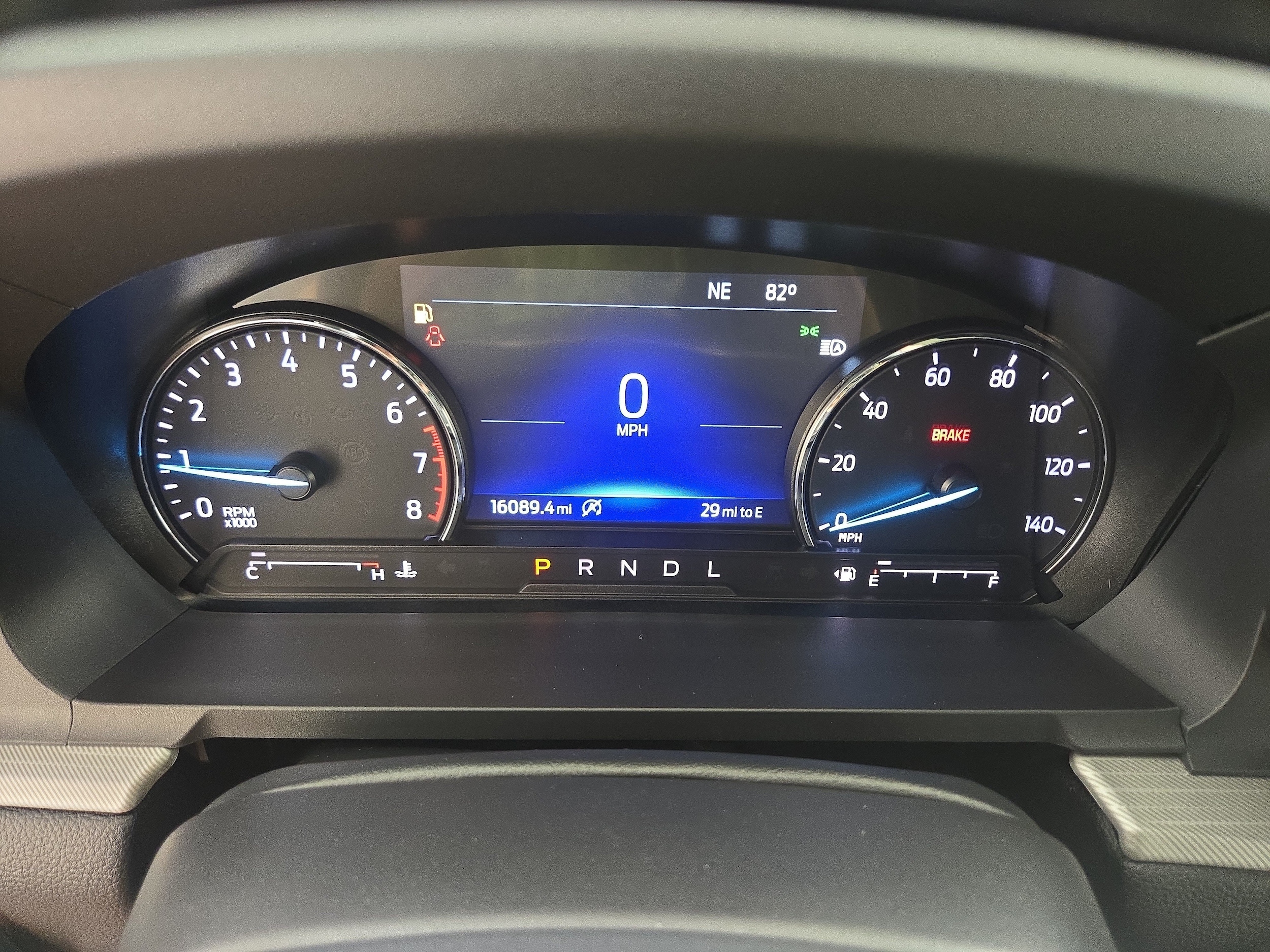 2024 Ford Explorer XLT - Photo 18