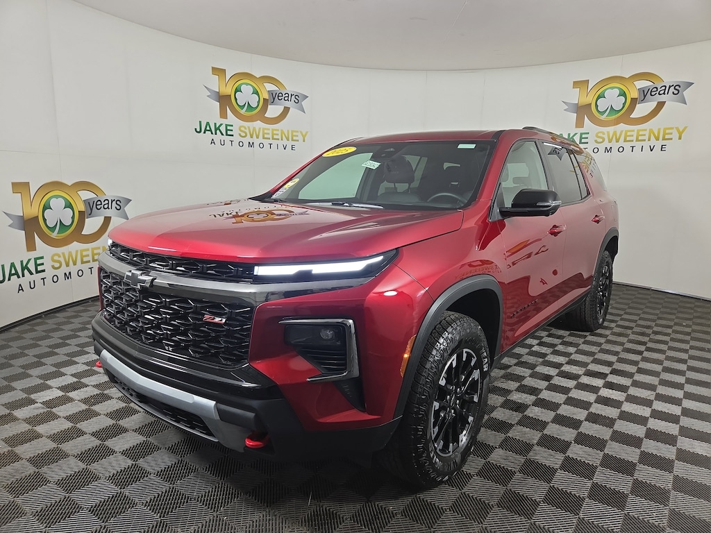 Used 2025 Chevrolet Traverse Z71 SUV