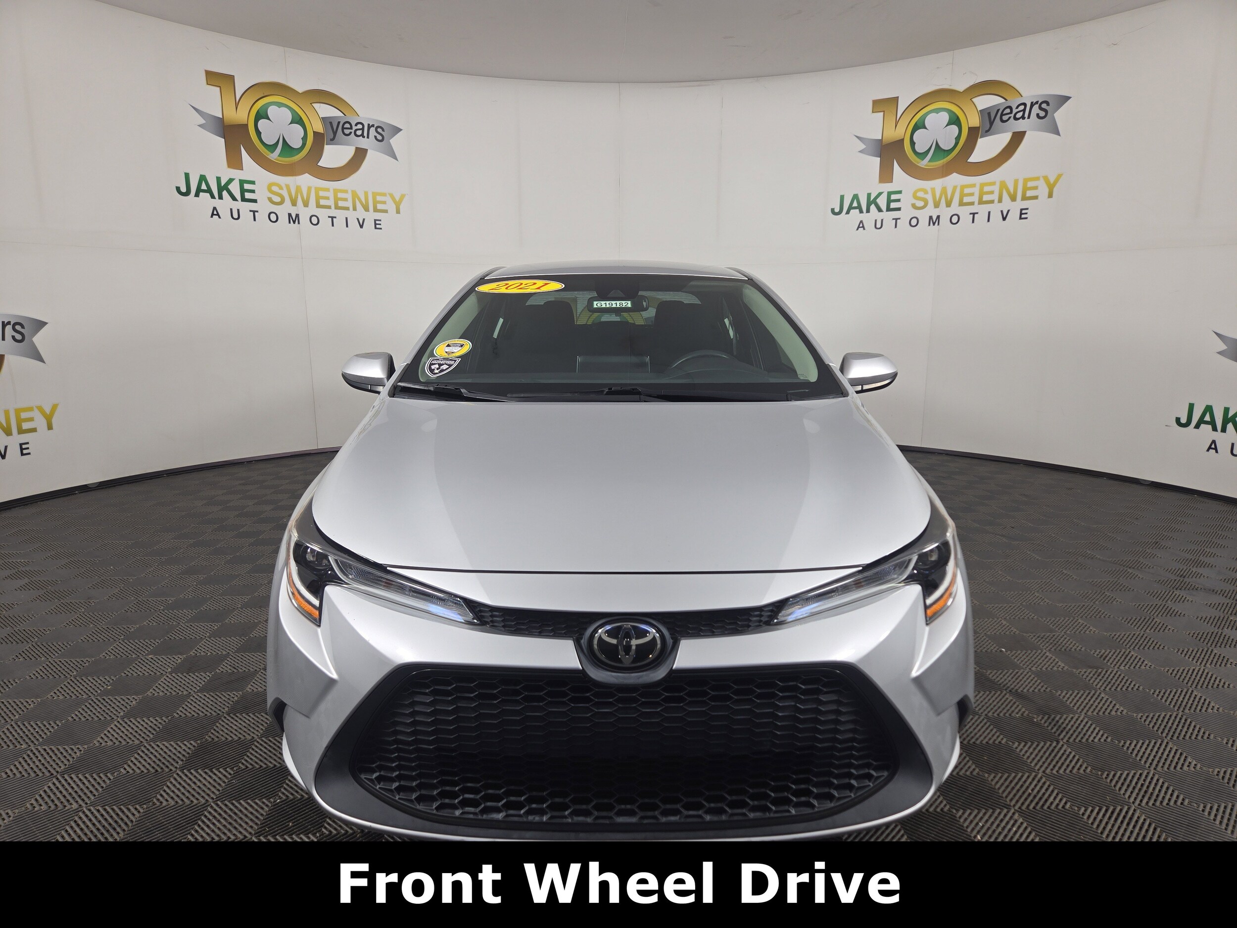 2021 Toyota Corolla LE photo 2