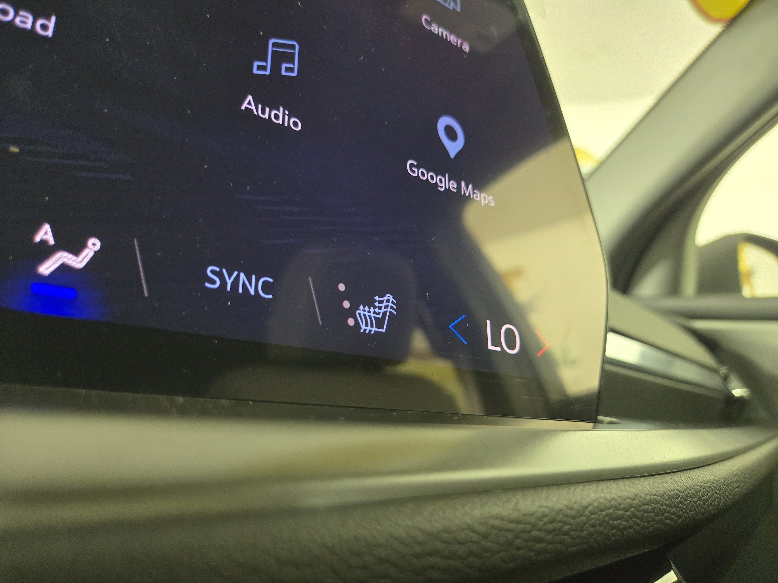 2024 Chevrolet Traverse LS - Photo 28
