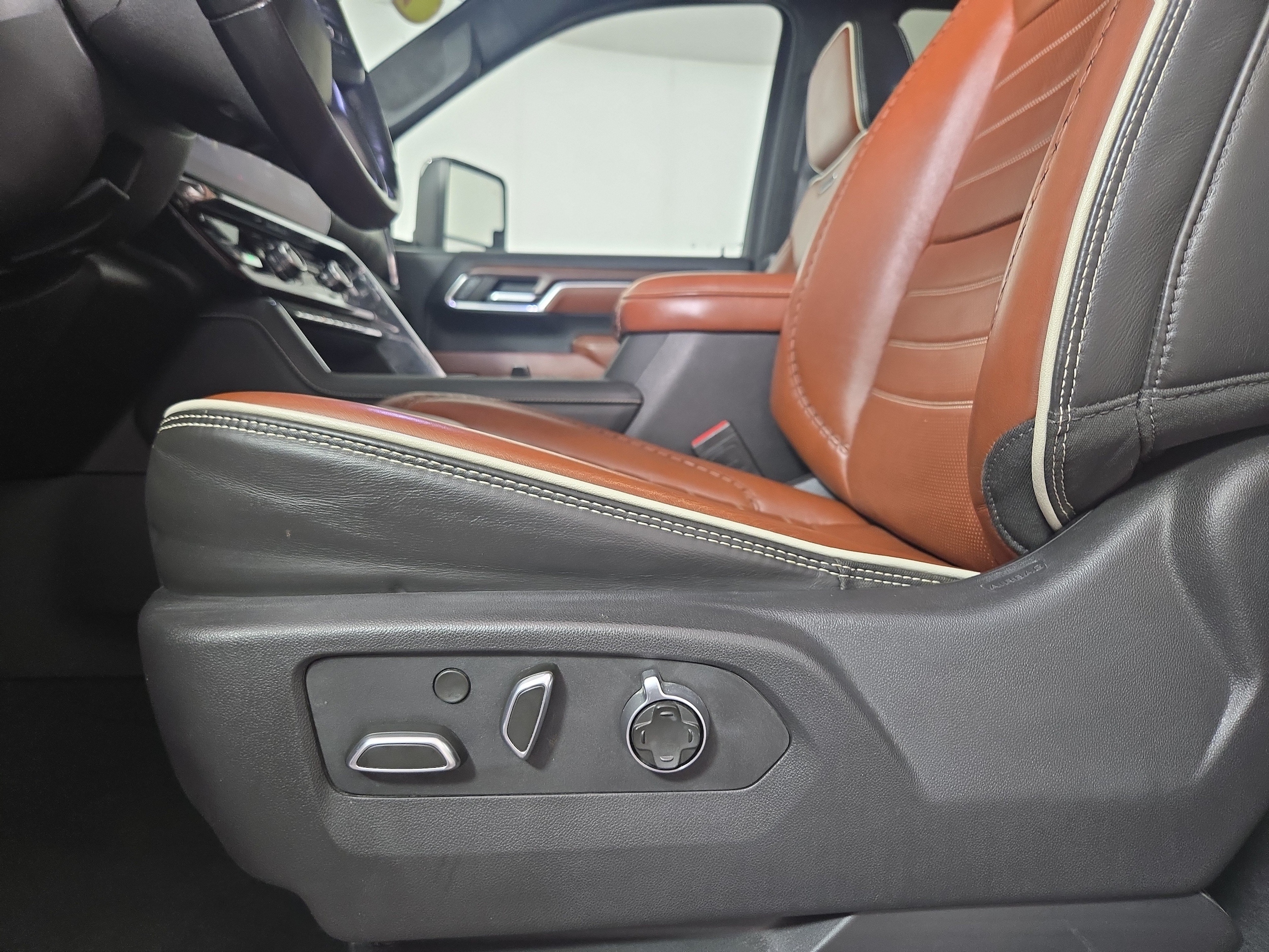 2024 GMC Sierra 2500HD Denali Ultimate - Photo 31