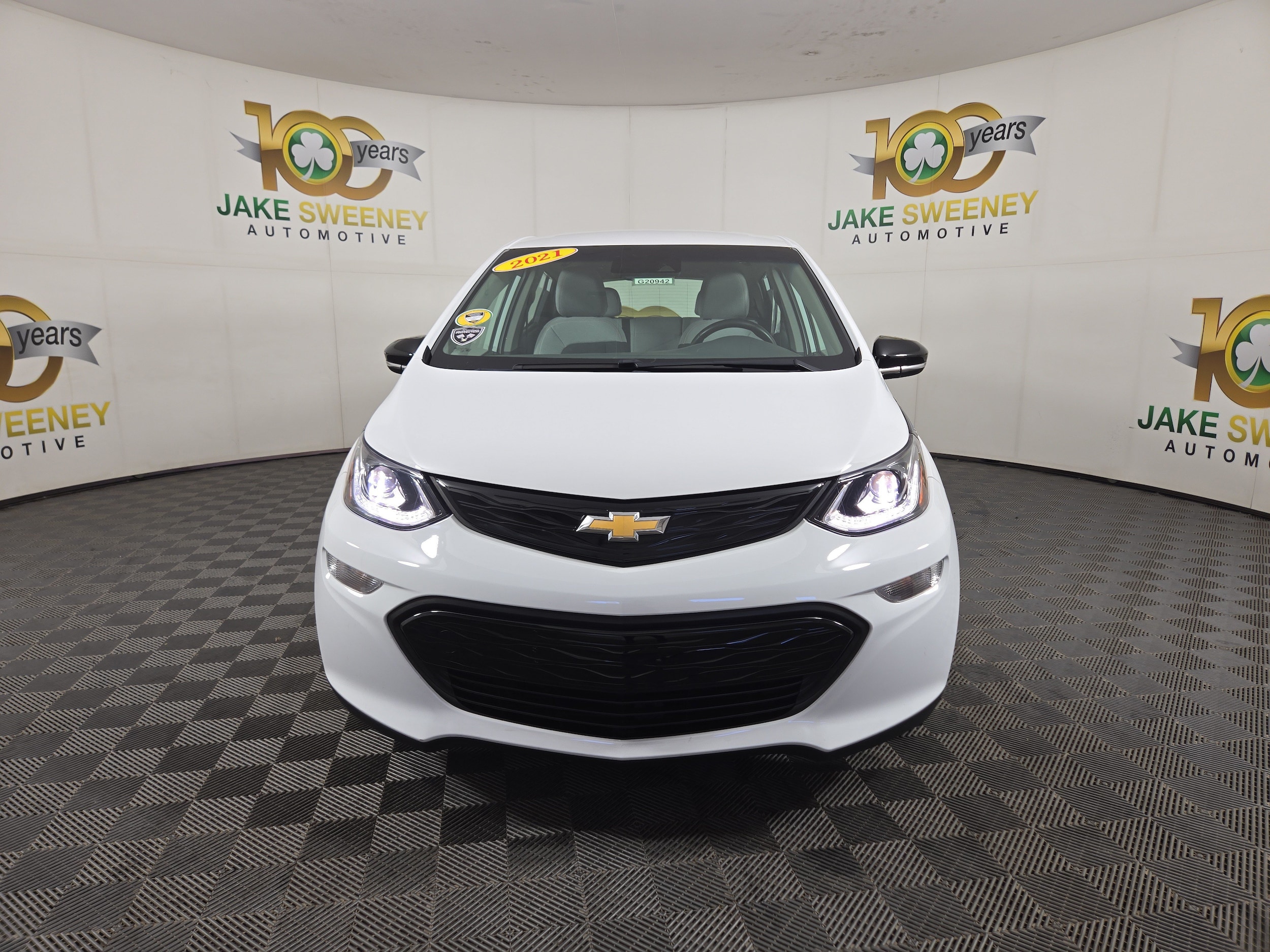 Used 2021 Chevrolet Bolt EV LT with VIN 1G1FY6S03M4112351 for sale in Cincinnati, OH