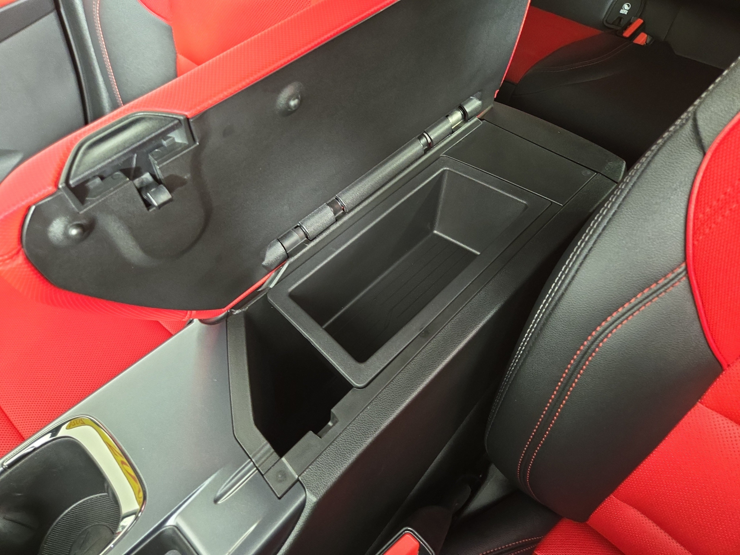 2024 Chevrolet Equinox EV RS - Photo 27