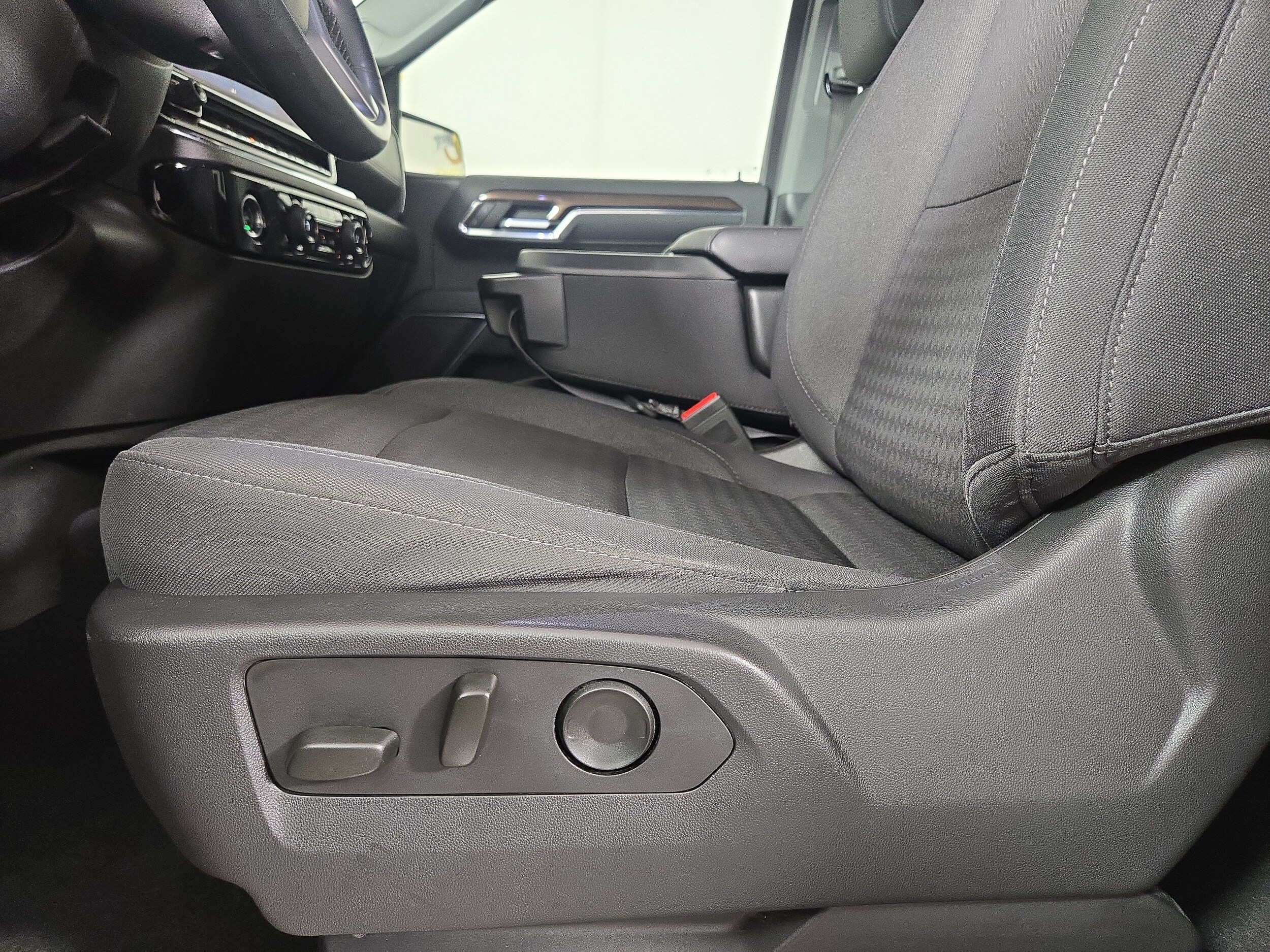 2023 Chevrolet Silverado 1500 RST - Photo 29