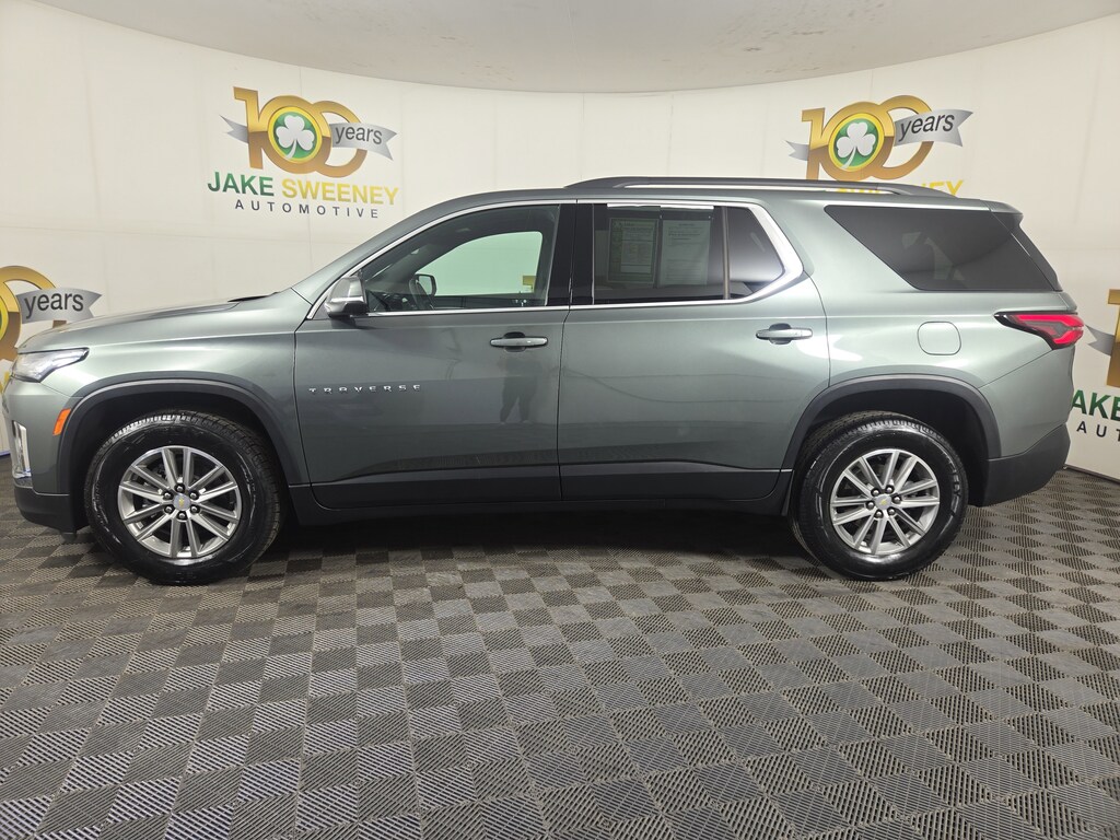 Used 2022 Chevrolet Traverse LT Cloth SUV