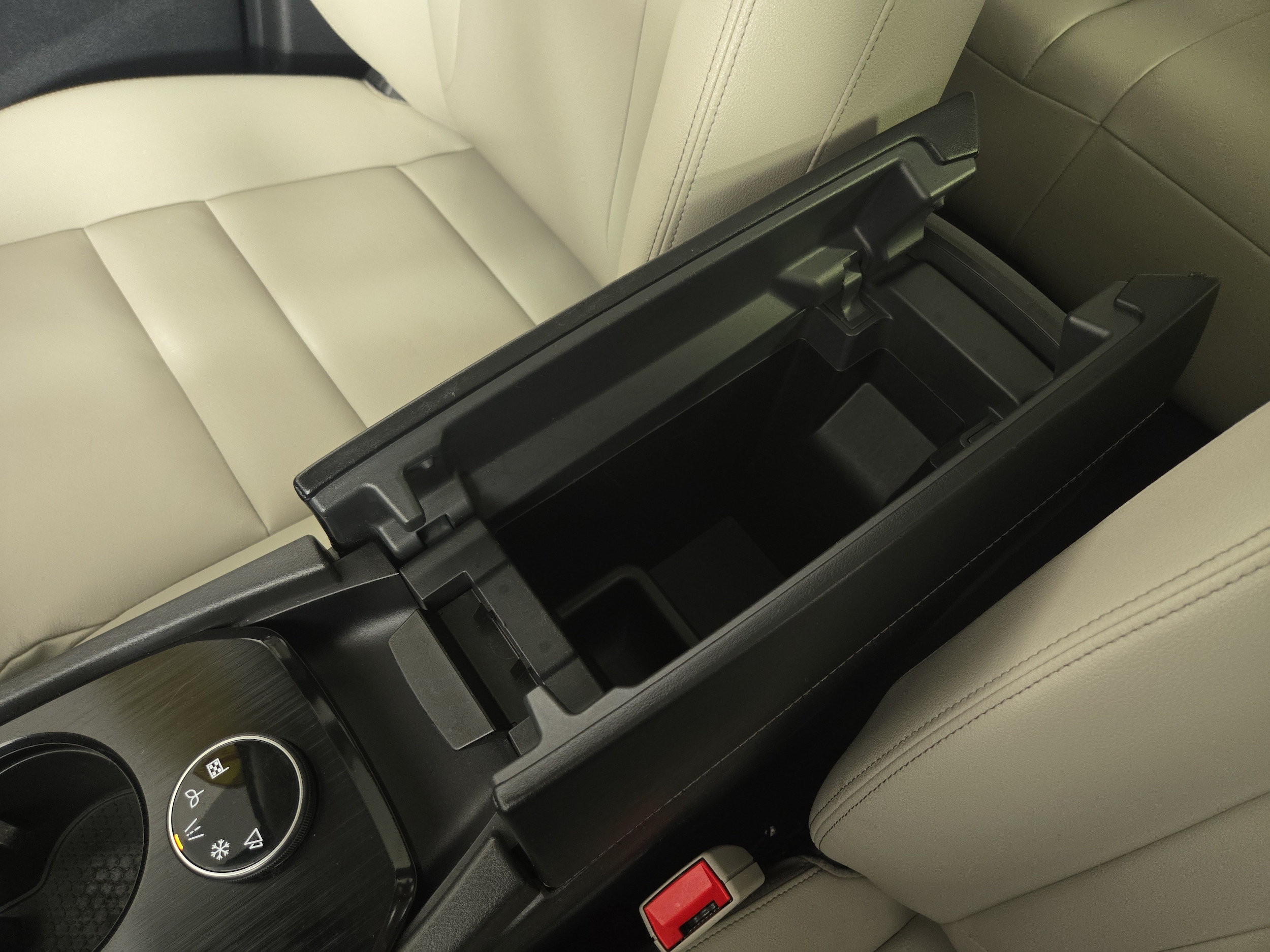 2024 Nissan Rogue SL - Photo 30