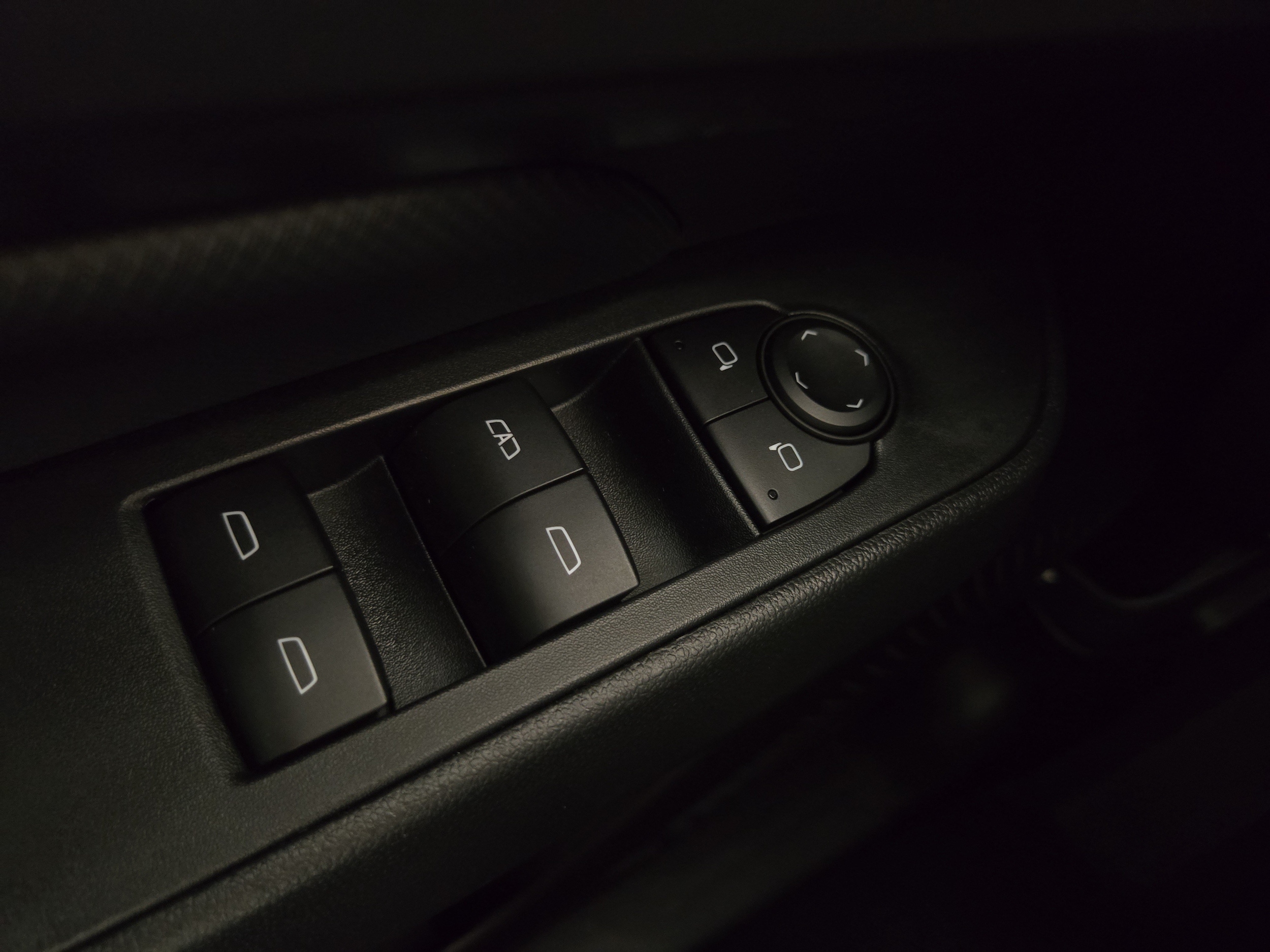 2023 Chevrolet Silverado 1500 LT - Photo 26