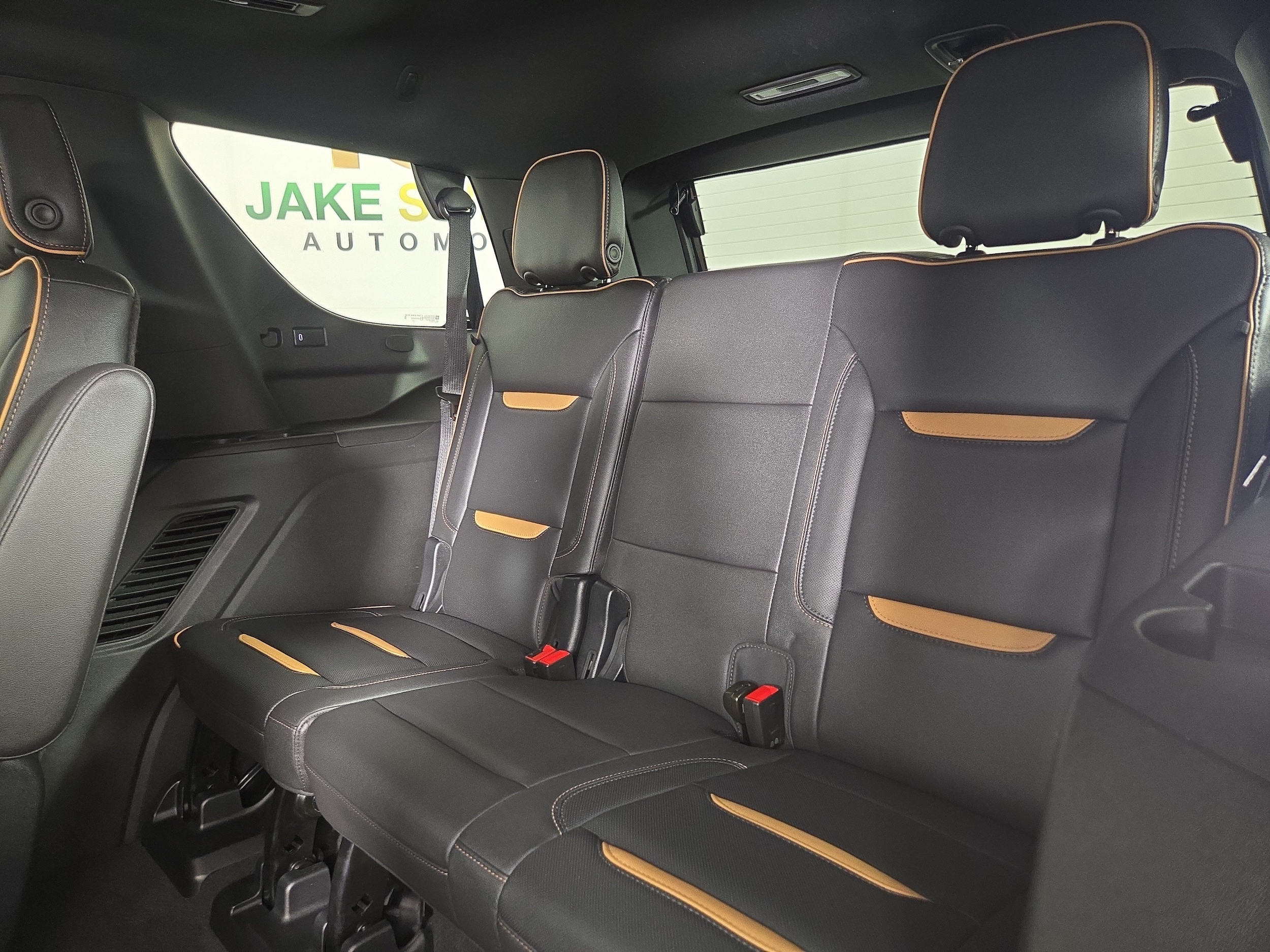2023 GMC Yukon AT4 - Photo 13