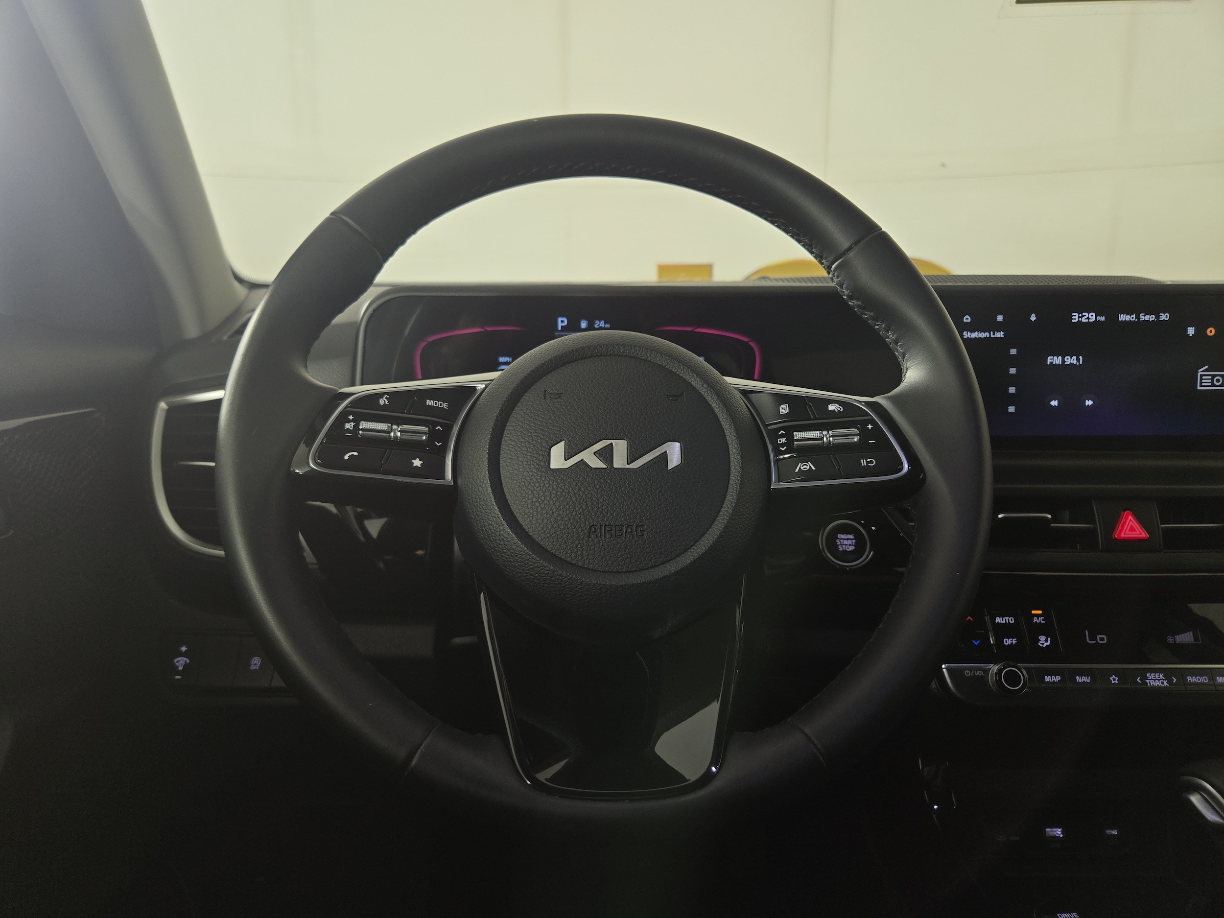 2025 Kia Seltos S - Photo 14