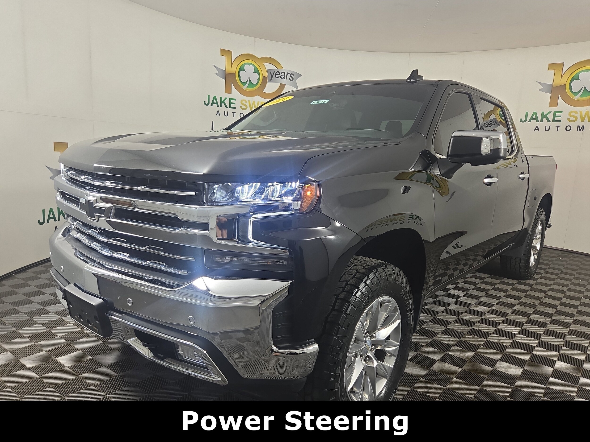 2021 Chevrolet Silverado 1500 LTZ photo 3