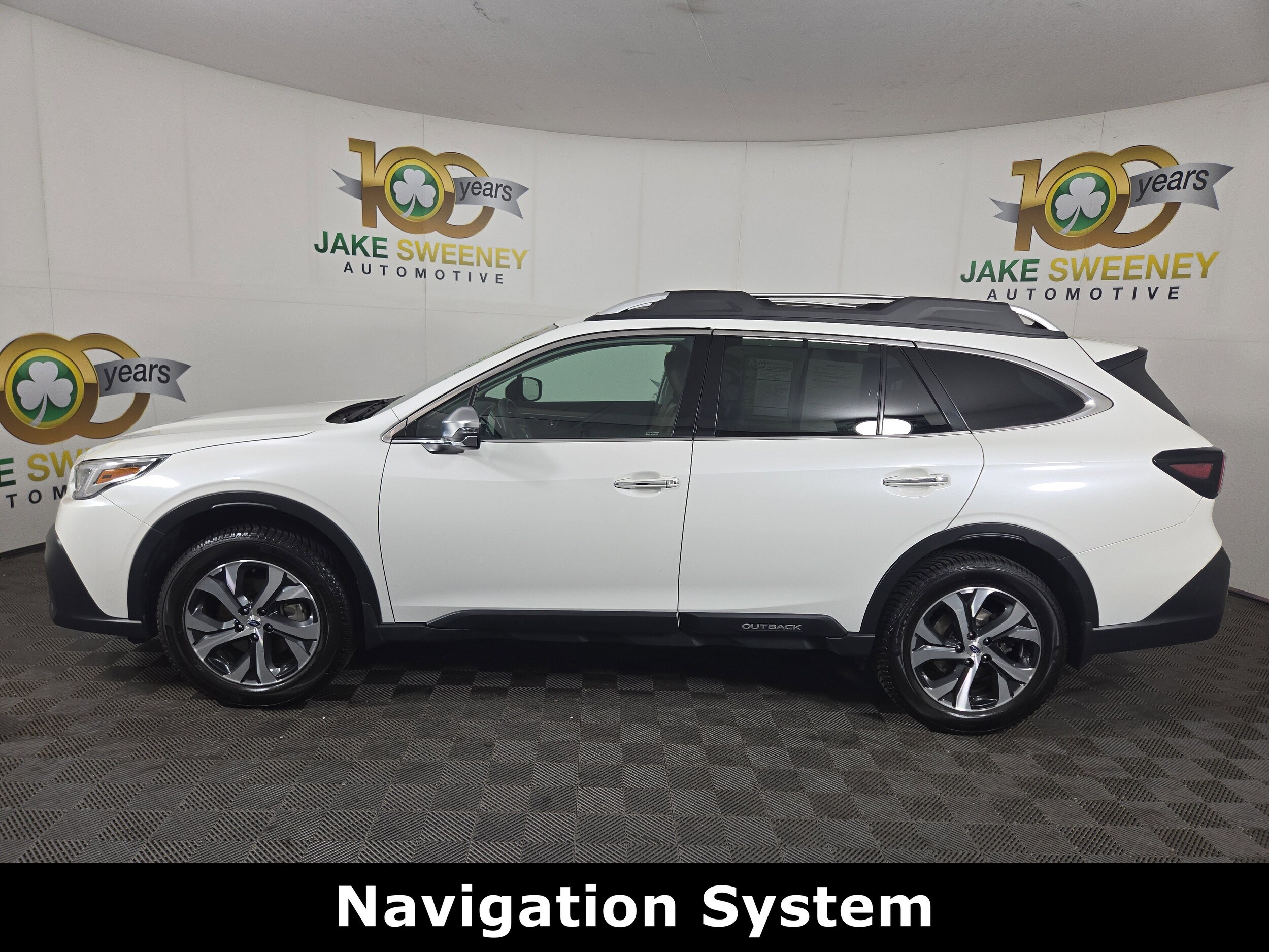 2021 Subaru Outback Touring photo 2