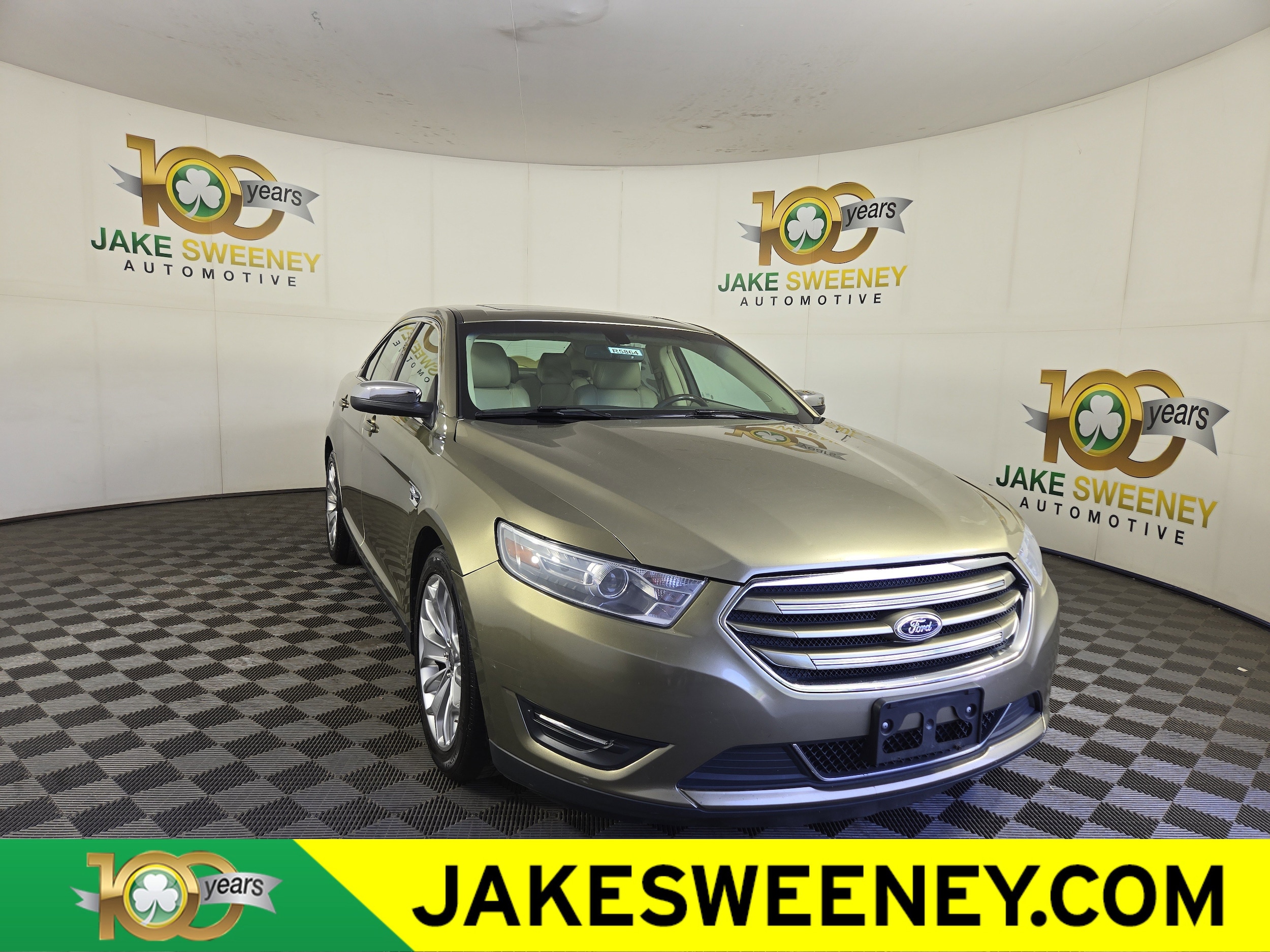 2013 Ford Taurus Limited FWD's photo