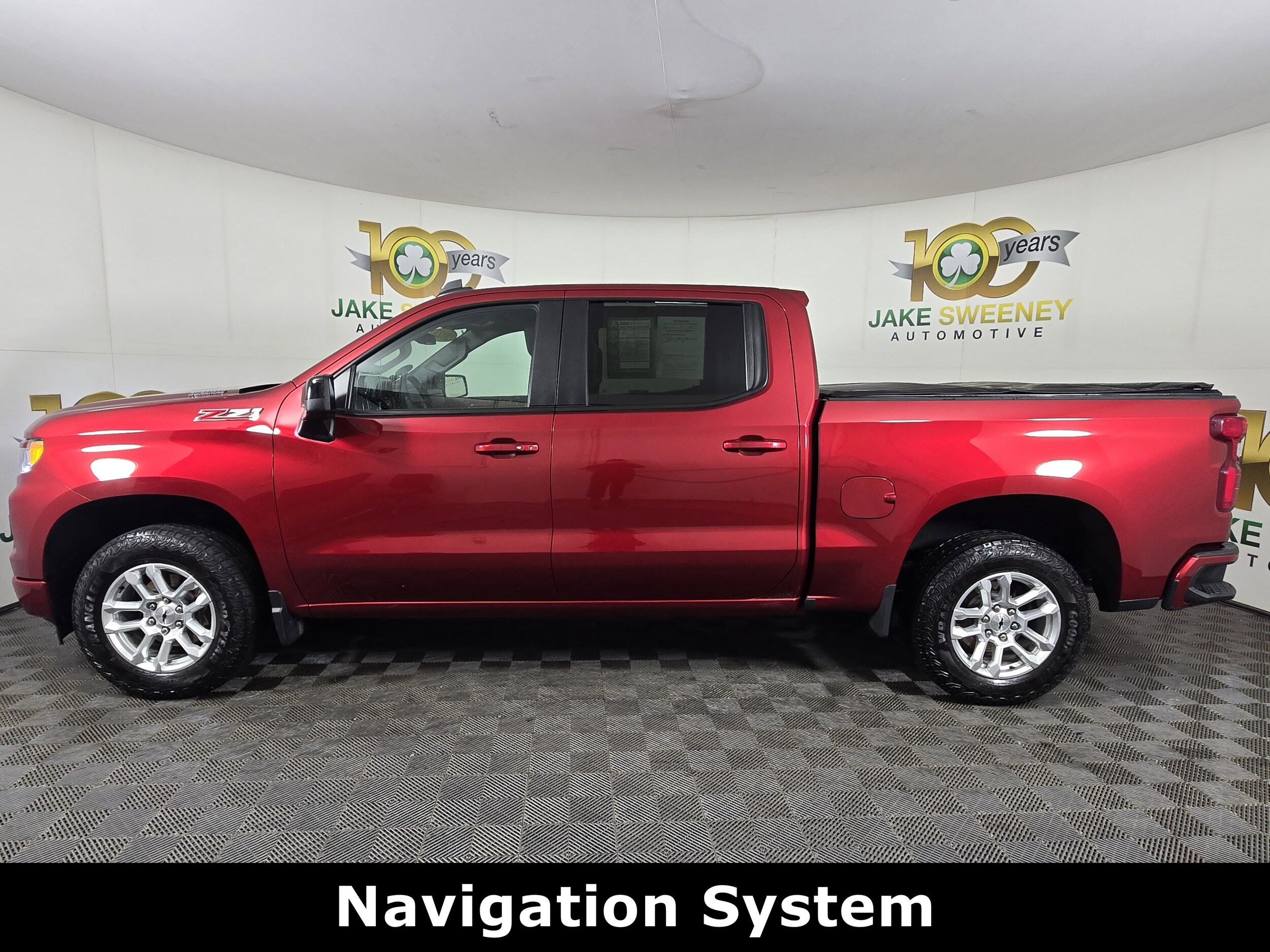 2023 Chevrolet Silverado 1500 RST photo 3