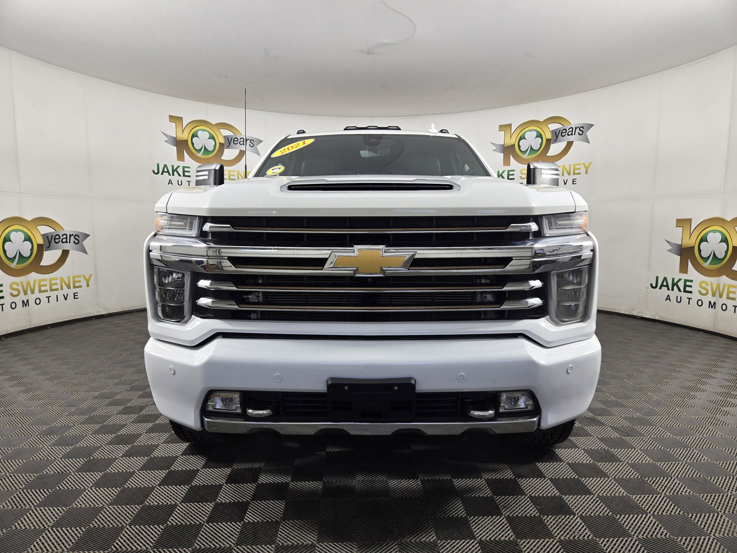 2021 Chevrolet Silverado 3500HD High Country photo 2