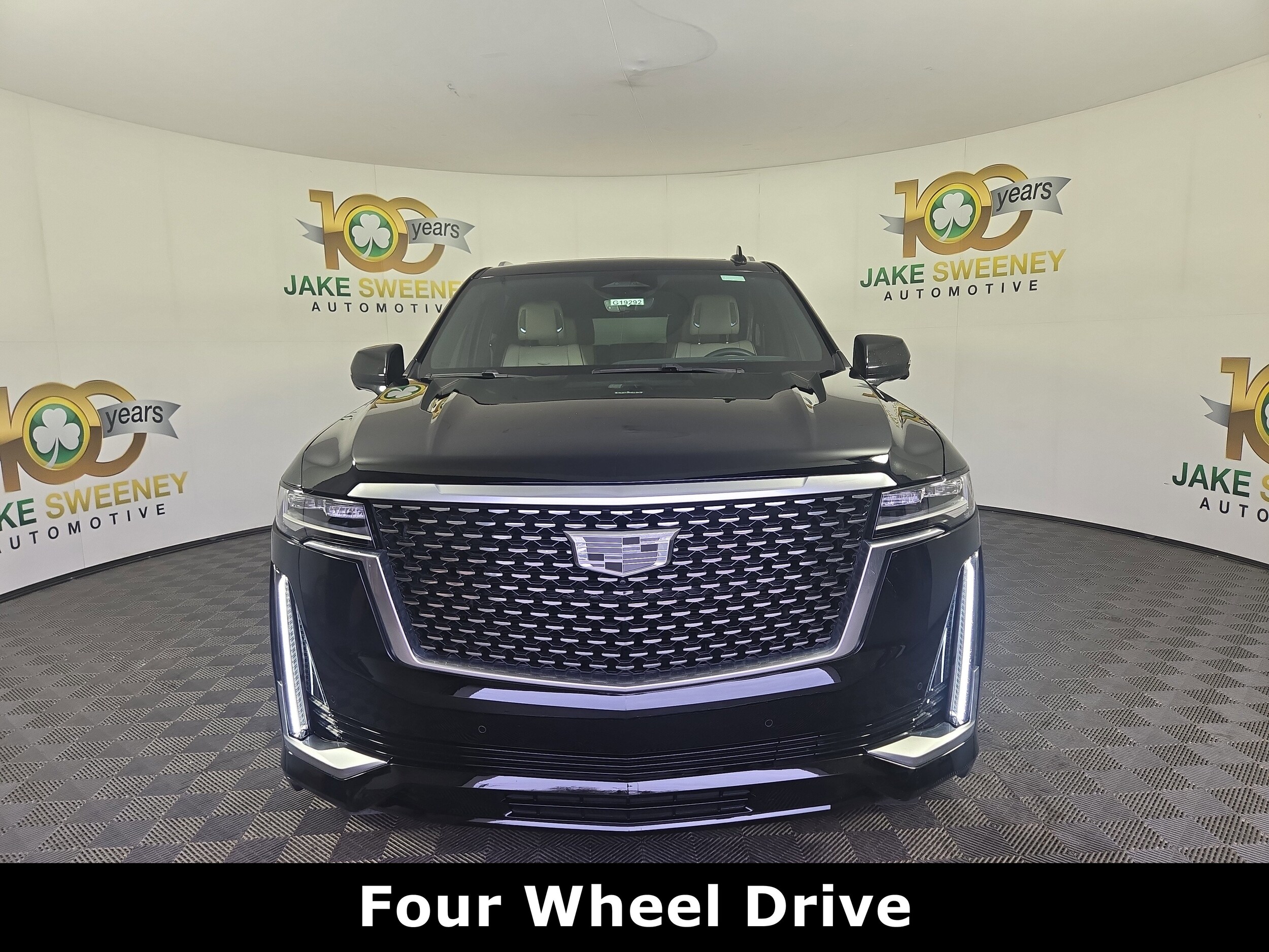 2023 Cadillac Escalade ESV Premium Luxury photo 2