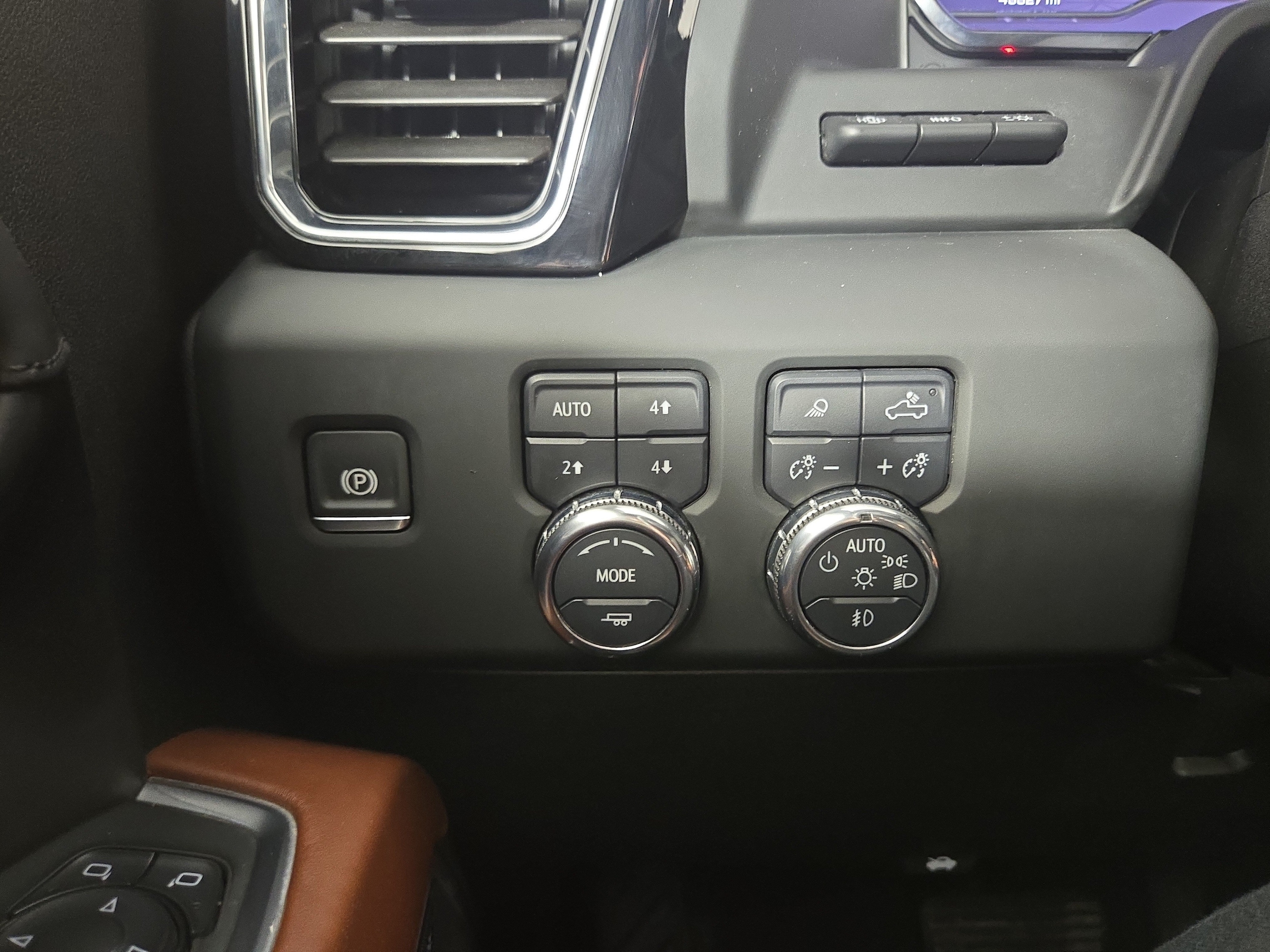2024 GMC Sierra 2500HD Denali Ultimate - Photo 29