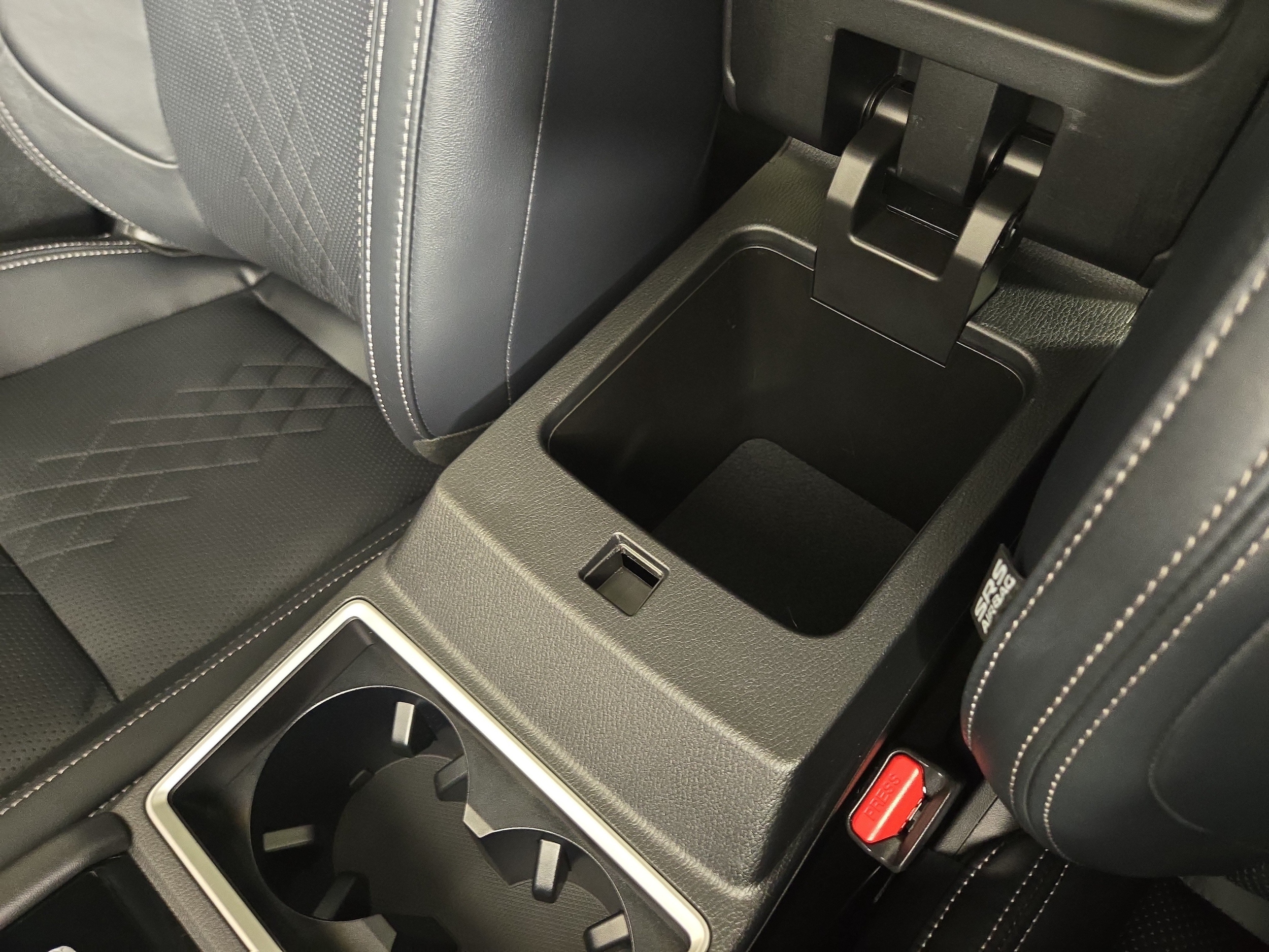 2024 Mitsubishi Outlander SEL Black Edition - Photo 31