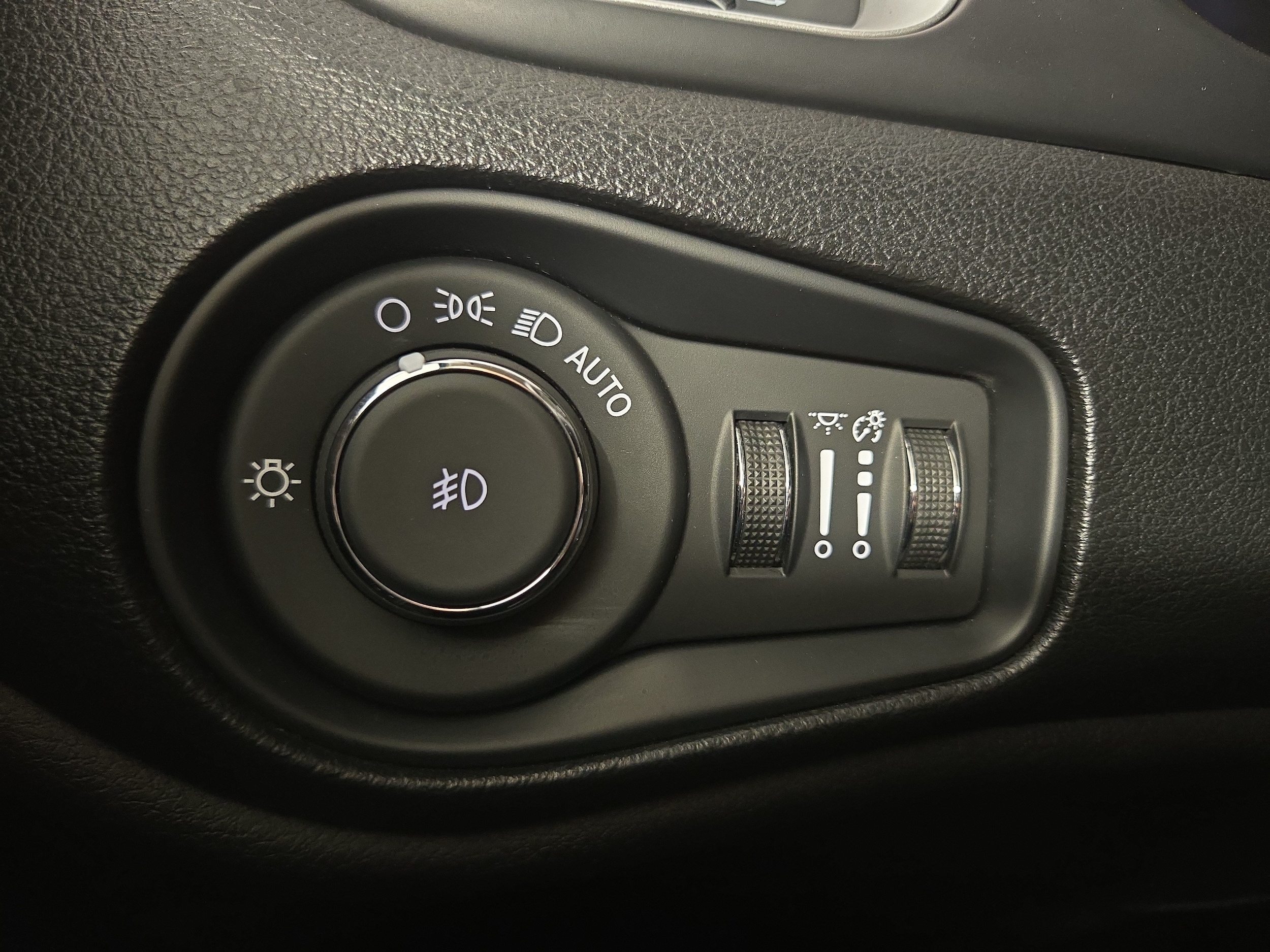 2020 Jeep Renegade Latitude - Photo 23