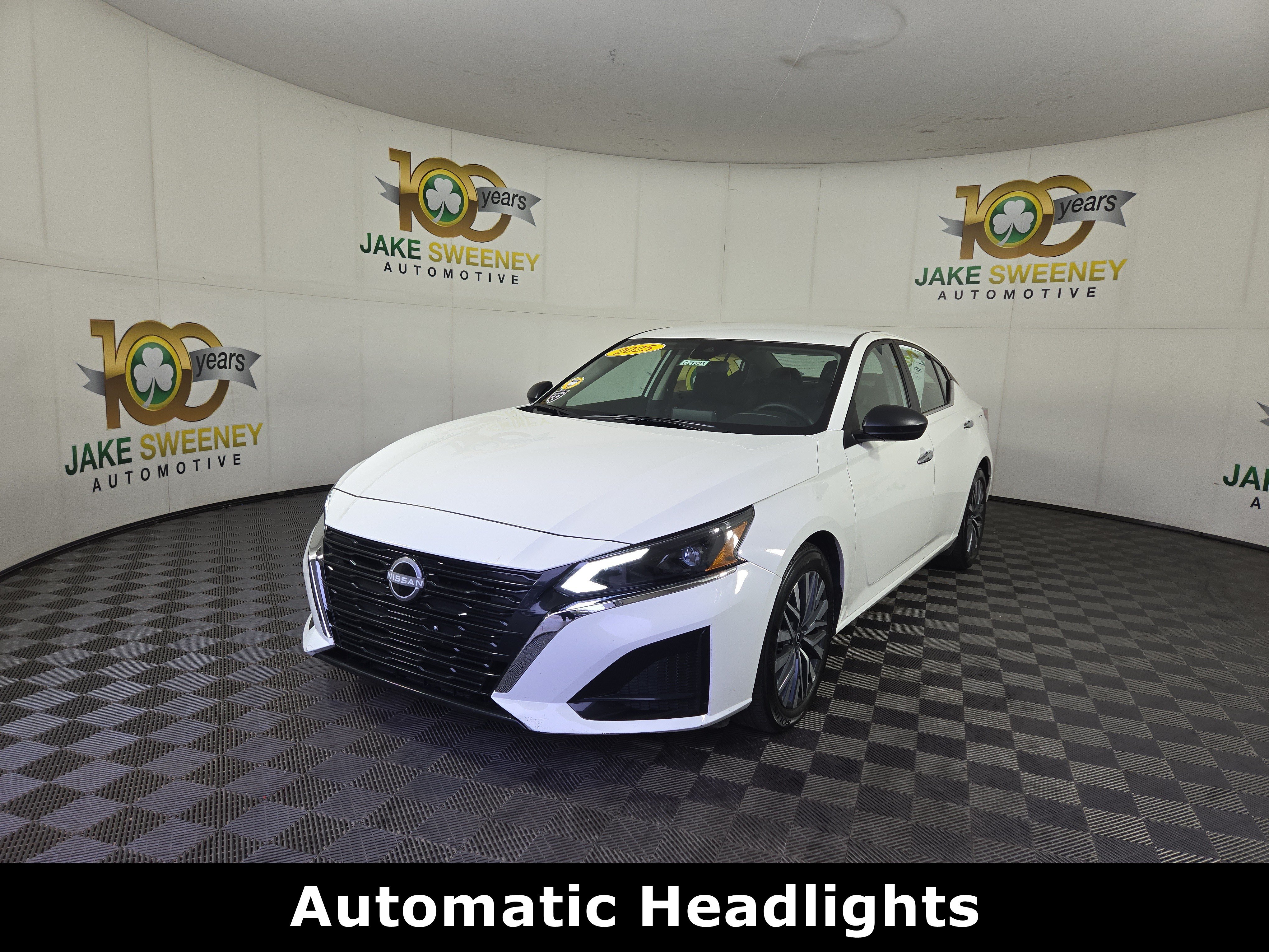 Used 2025 Nissan Altima SV Sedan
