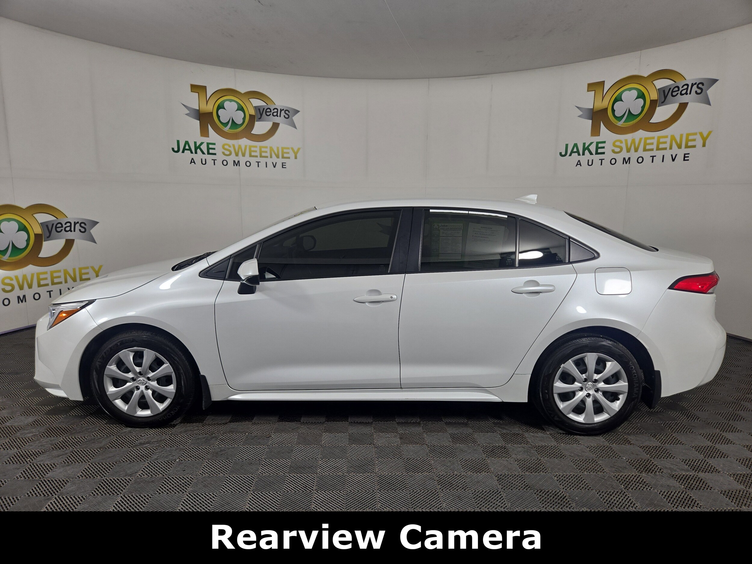 2024 Toyota Corolla Hybrid LE photo 4