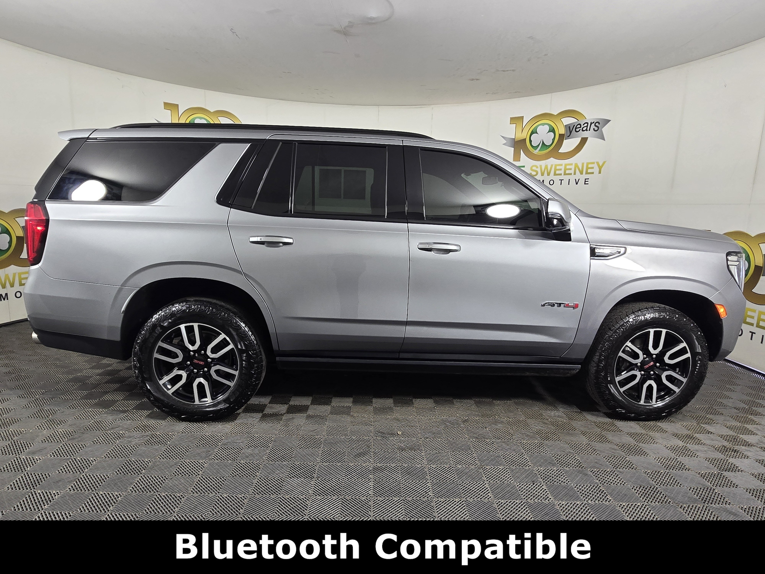 2023 GMC Yukon AT4 - Photo 10