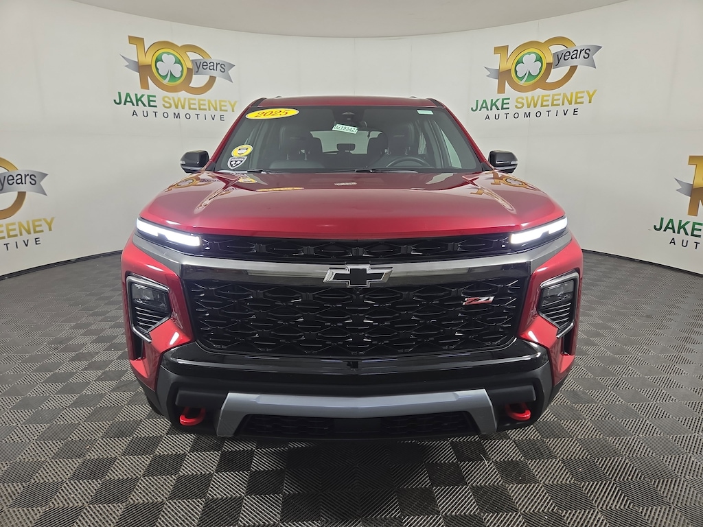 Used 2025 Chevrolet Traverse Z71 SUV