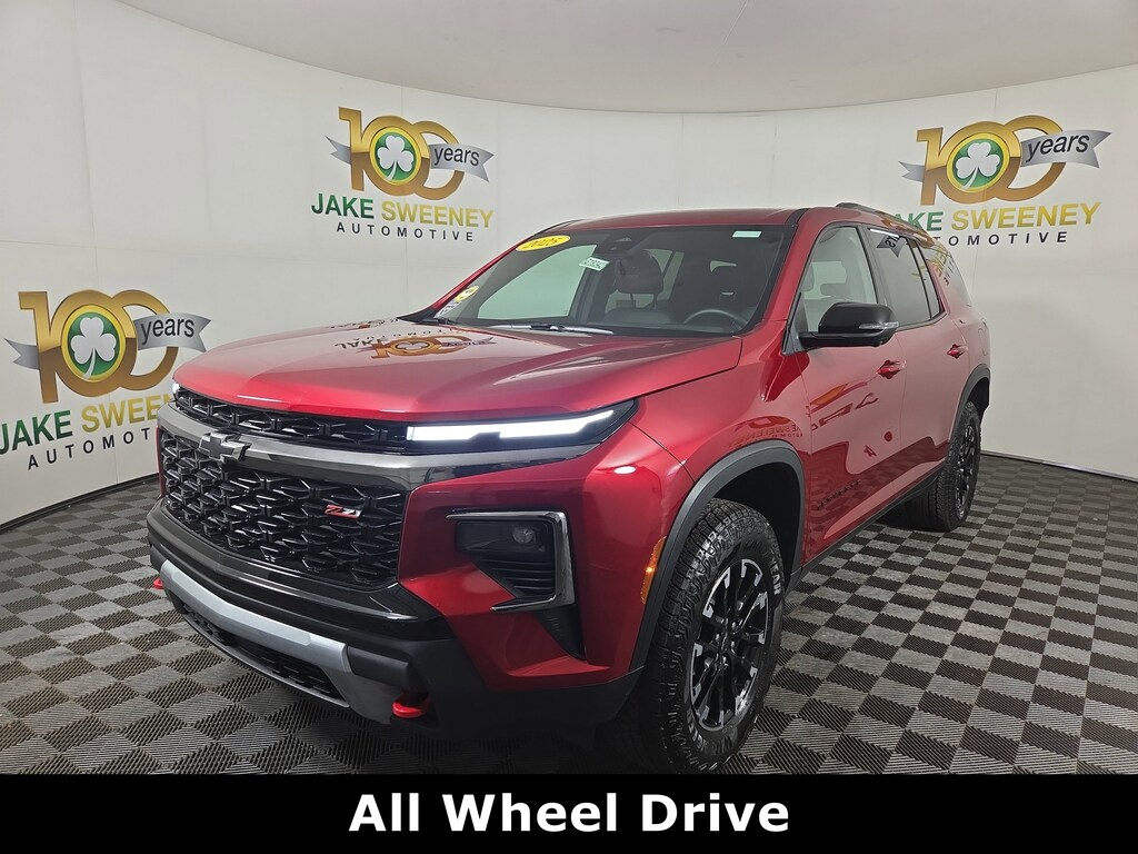 Used 2025 Chevrolet Traverse Z71 SUV