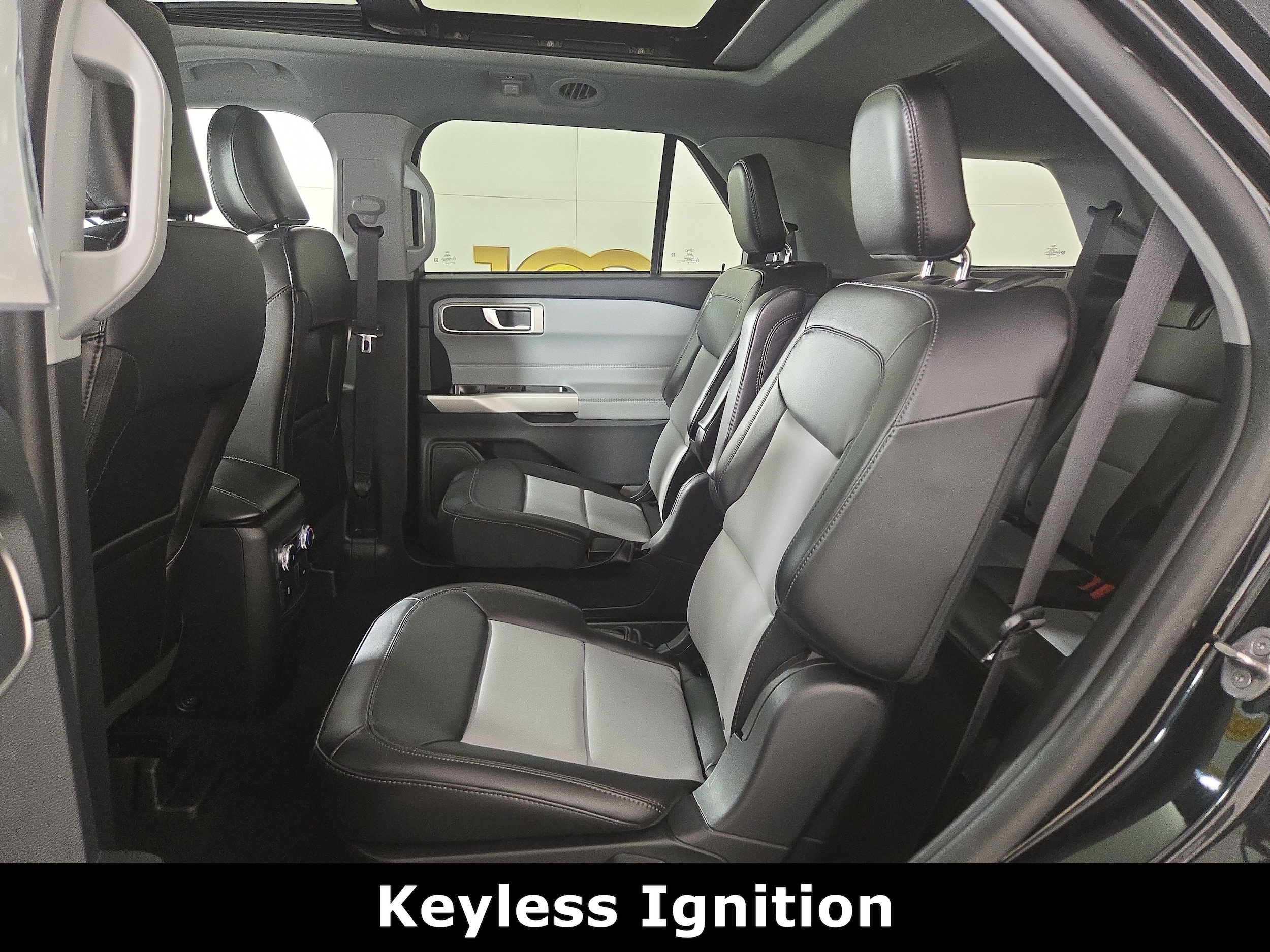 2024 Ford Explorer XLT - Photo 12