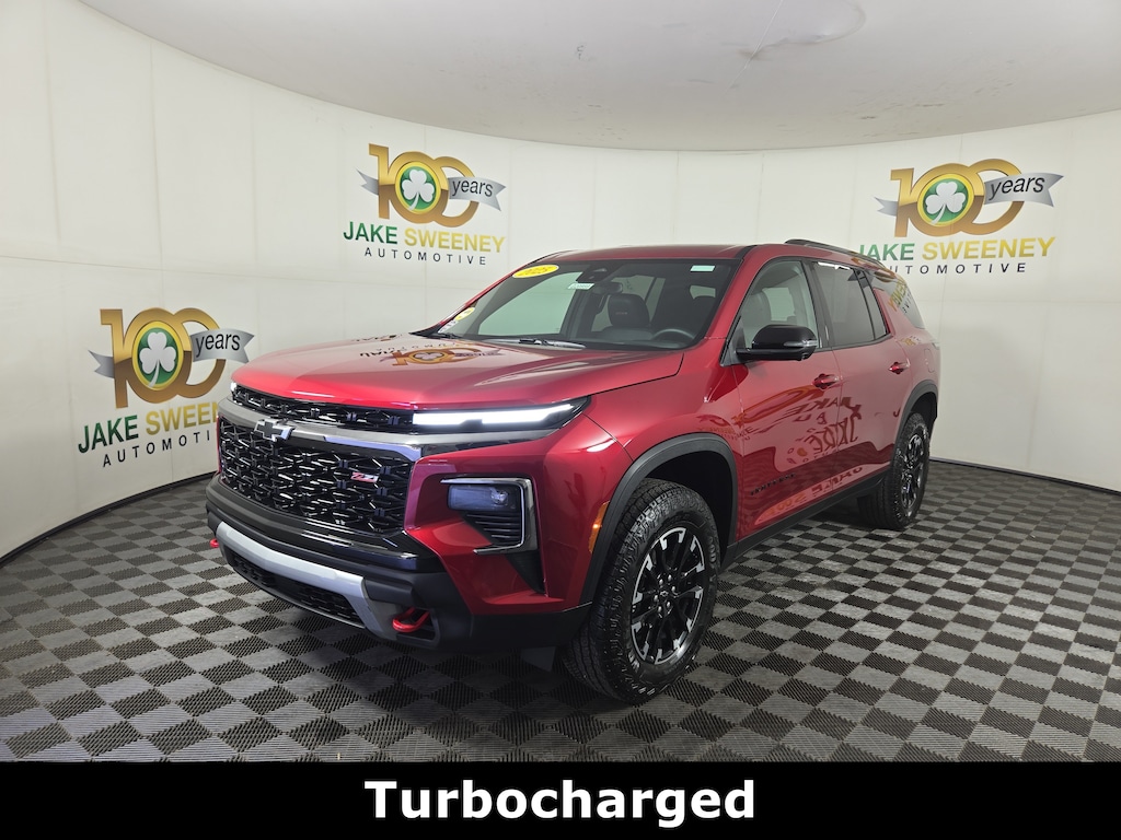 Used 2025 Chevrolet Traverse Z71 SUV