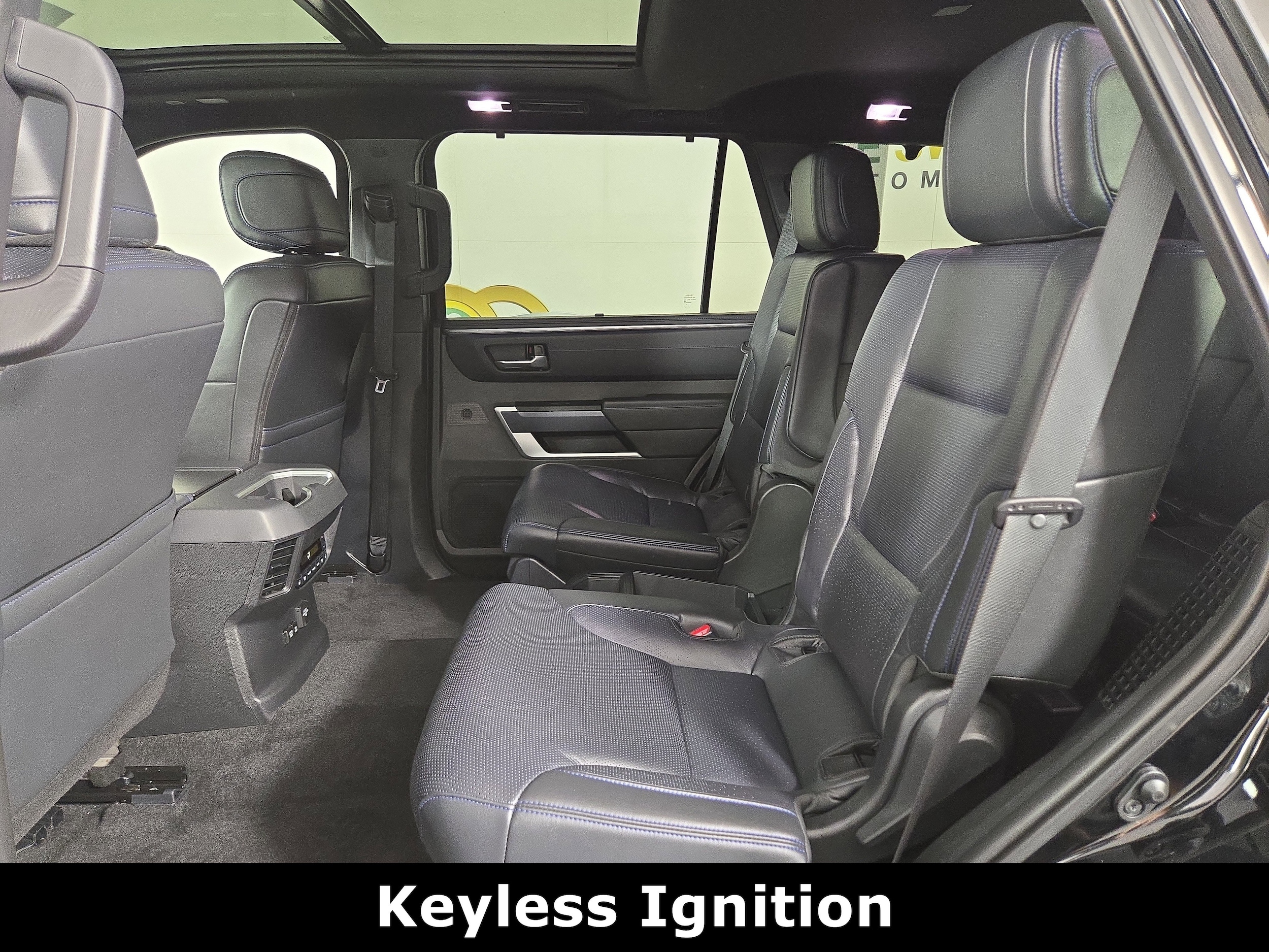 2025 Toyota Sequoia Platinum - Photo 12