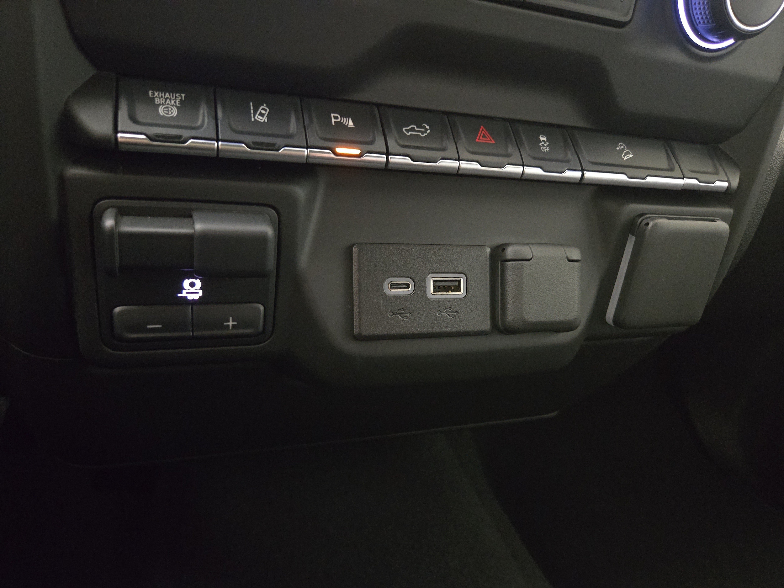 2025 Chevrolet Silverado 2500HD Custom - Photo 28