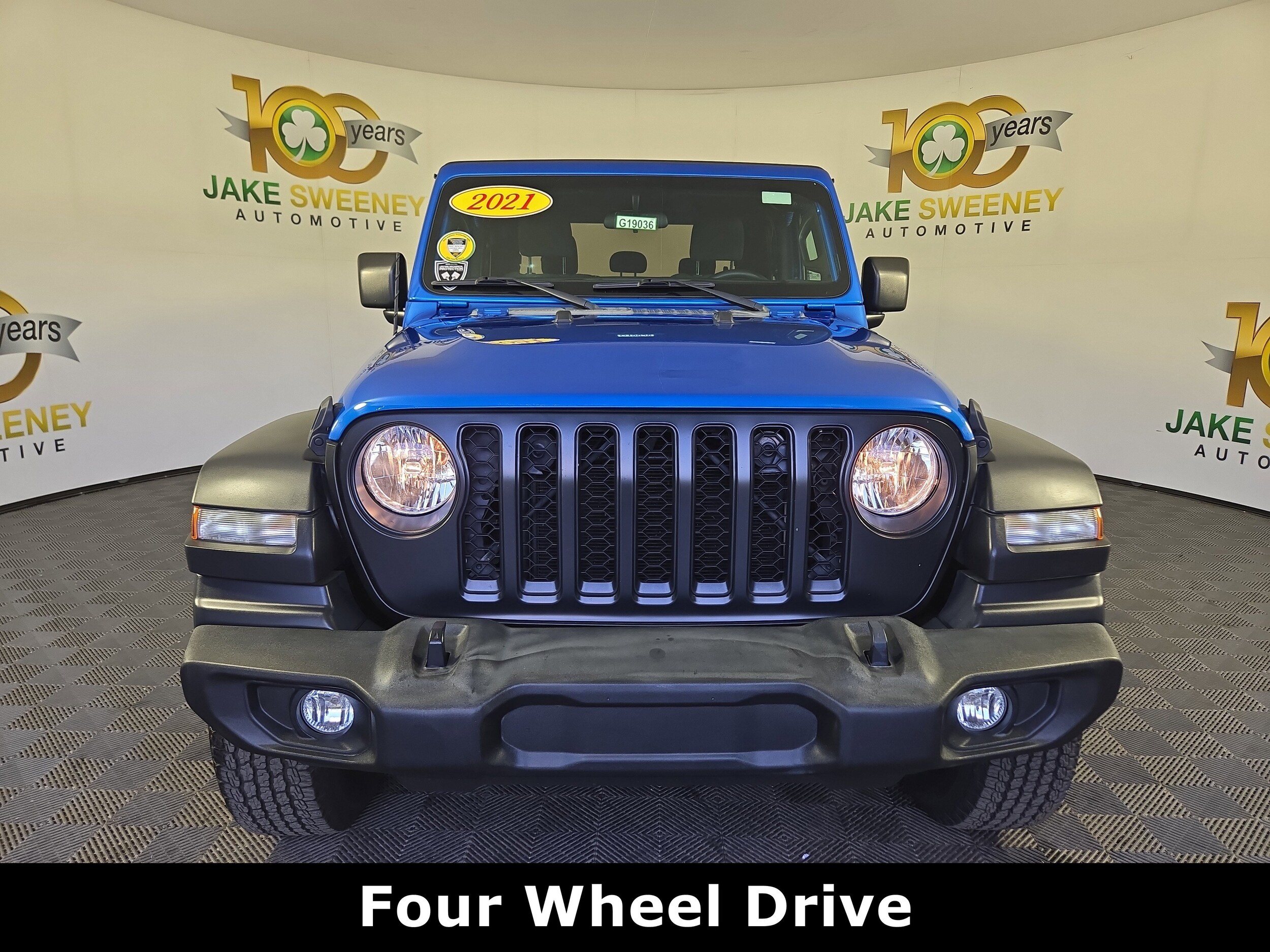 2021 Jeep Gladiator Sport photo 2