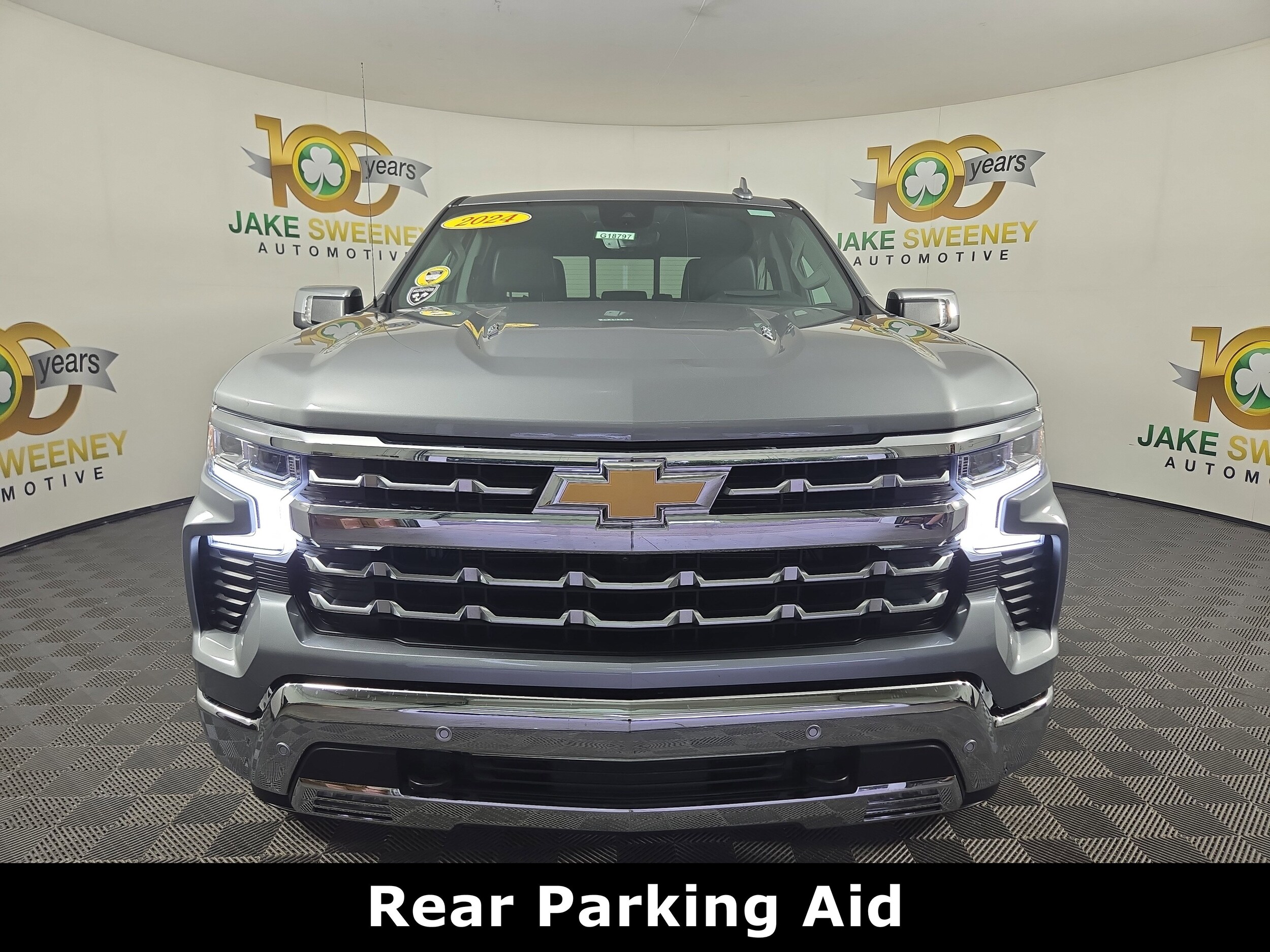 2024 Chevrolet Silverado 1500 LTZ photo 3