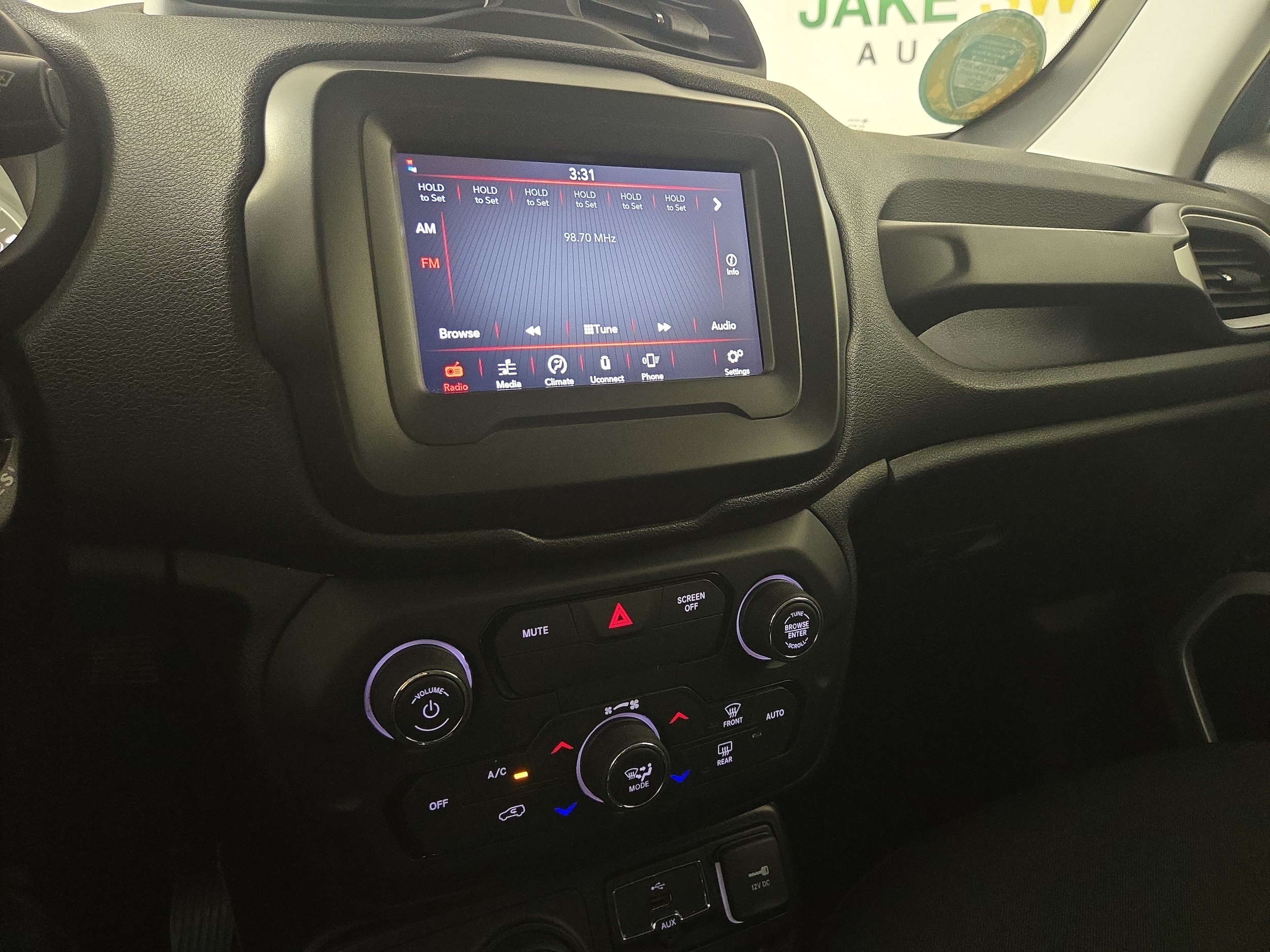 2020 Jeep Renegade Latitude - Photo 20