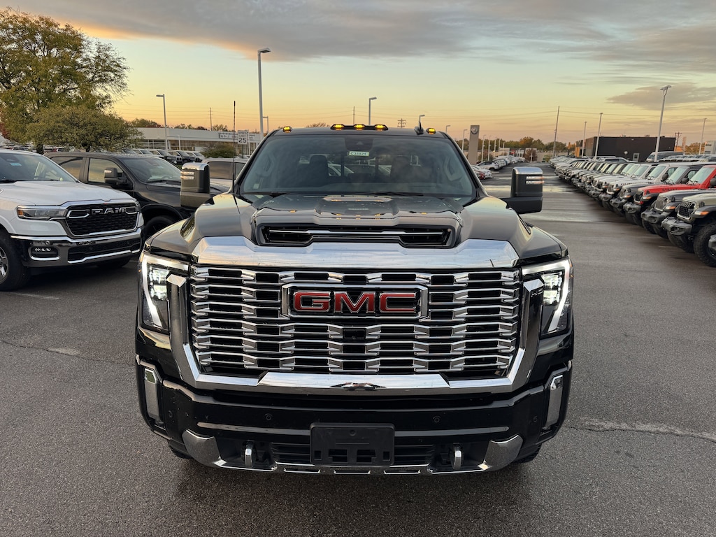 Used 2024 GMC Sierra 2500 HD Denali Truck Crew Cab