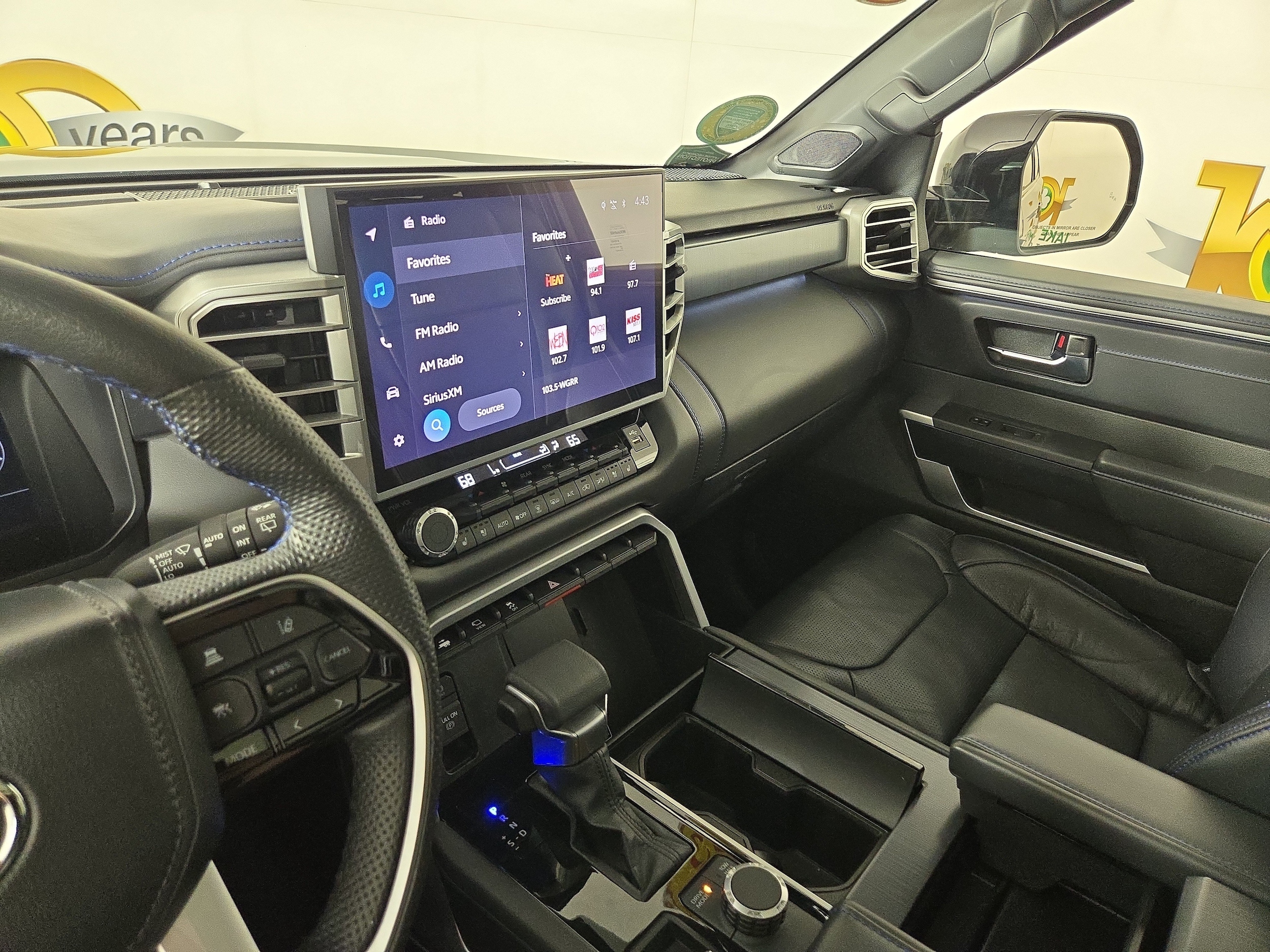 2025 Toyota Sequoia Platinum - Photo 25
