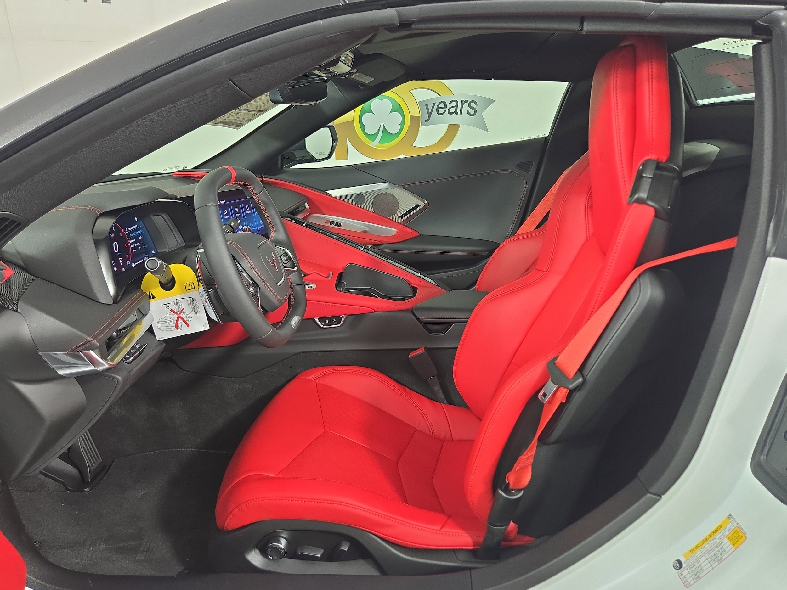 2025 Chevrolet Corvette 2LZ - Photo 10