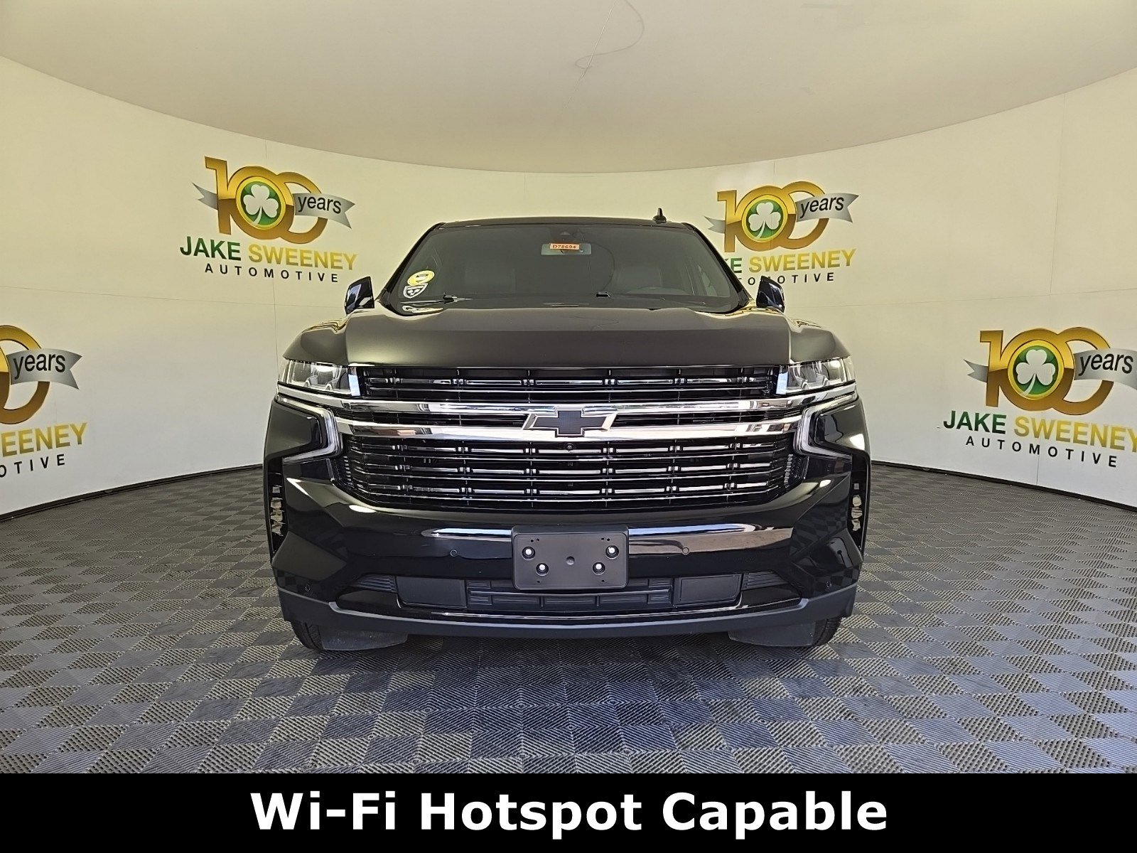 Used 2022 Chevrolet Suburban RST with VIN 1GNSKEKD2NR109599 for sale in Cincinnati, OH