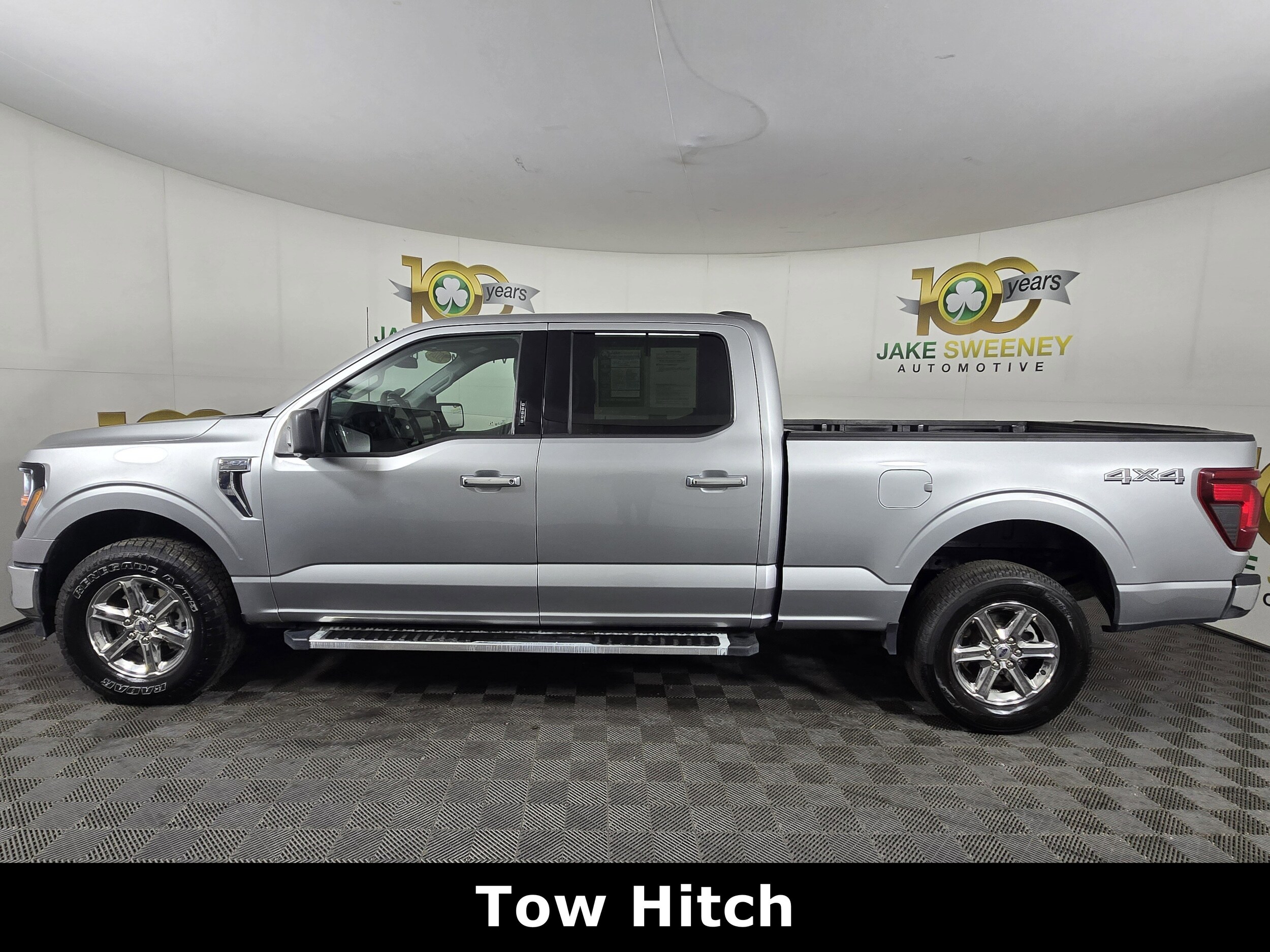 2024 Ford F-150 XLT photo 2