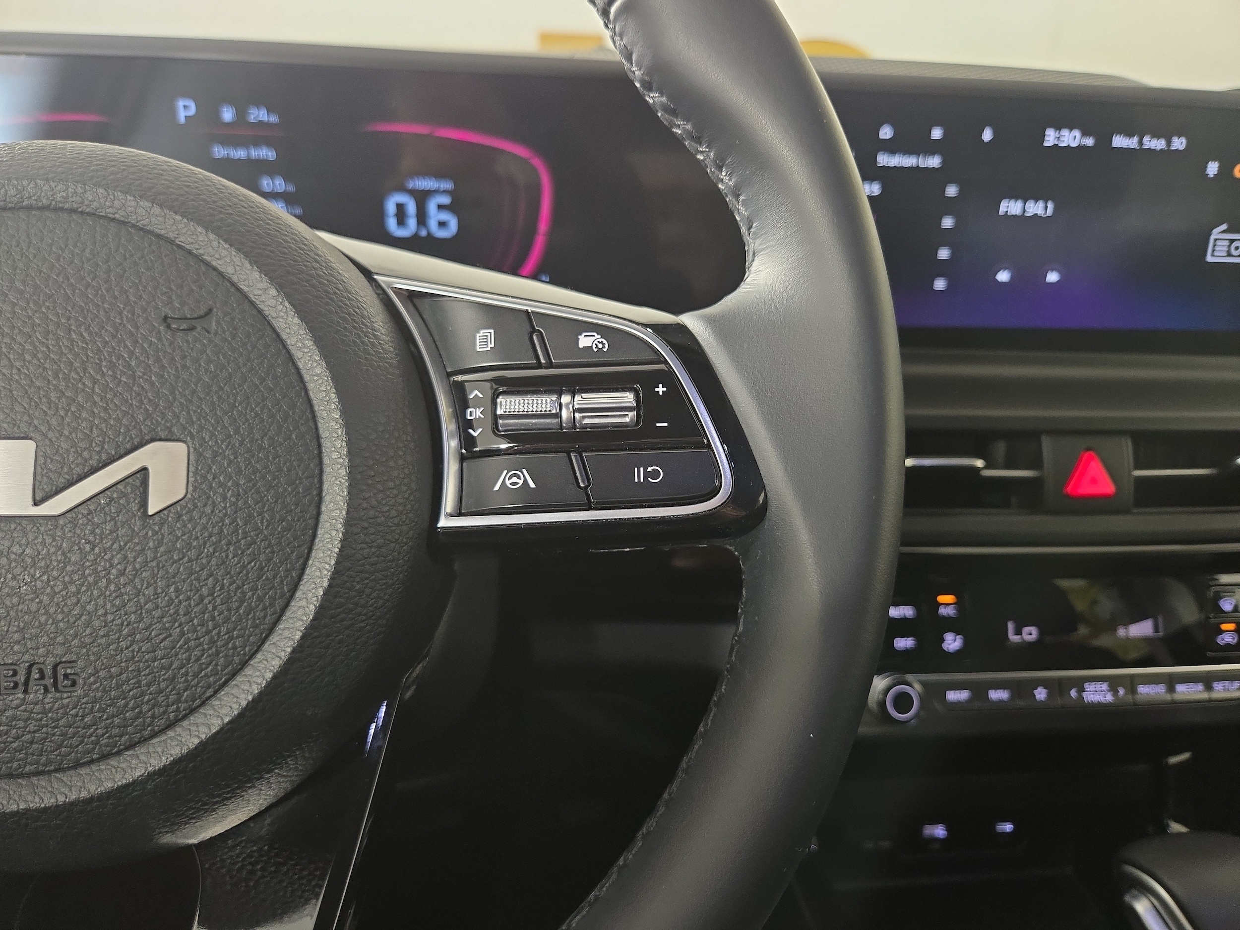 2025 Kia Seltos S - Photo 16