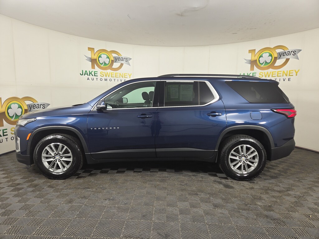 Used 2023 Chevrolet Traverse LT Cloth SUV