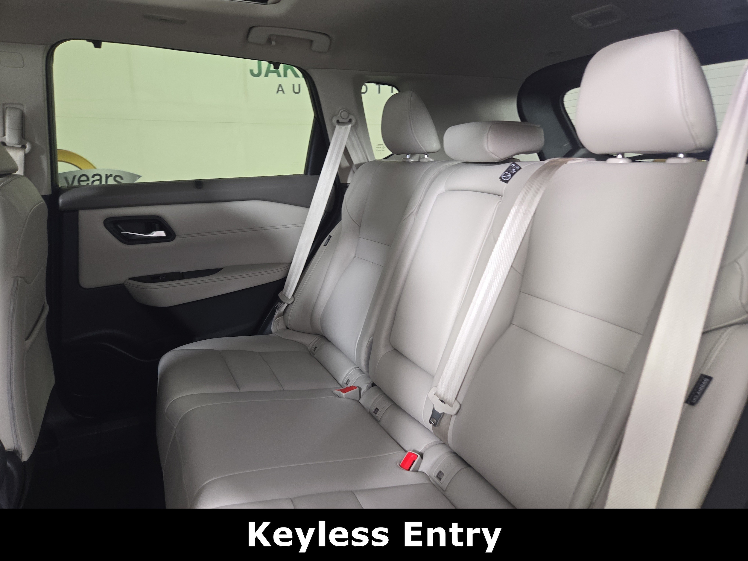 2024 Nissan Rogue SL - Photo 12