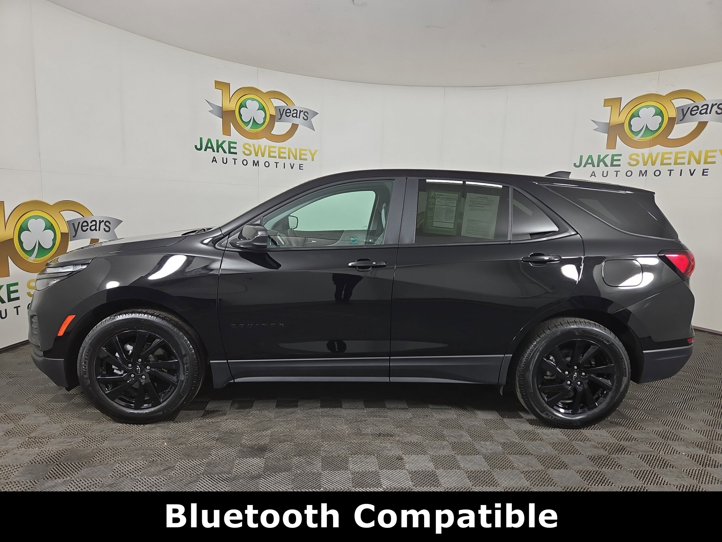 2024 Chevrolet Equinox LS photo 3